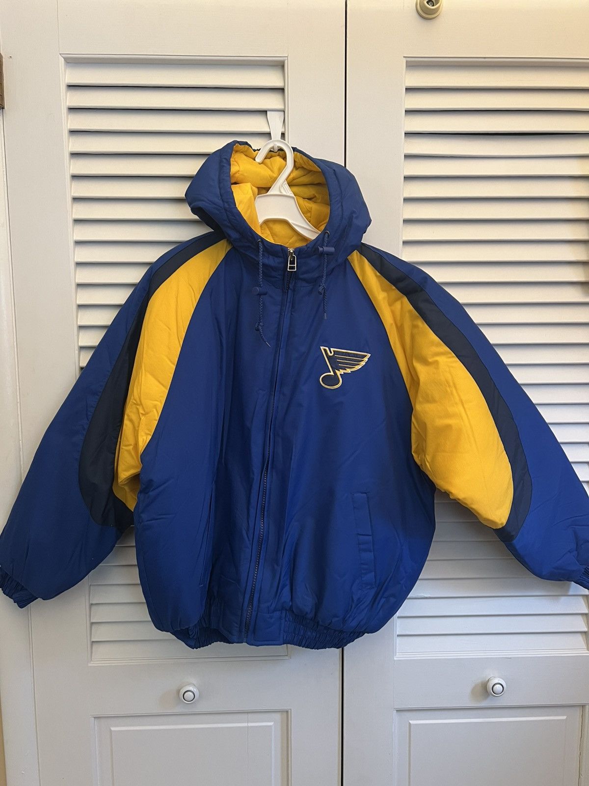 Logo 7 Vintage 90s Logo 7 St. Louis Blues NHL Hooded Puffer Jacket Size US L / EU 52-54 / 3 - 1 Thumbnail