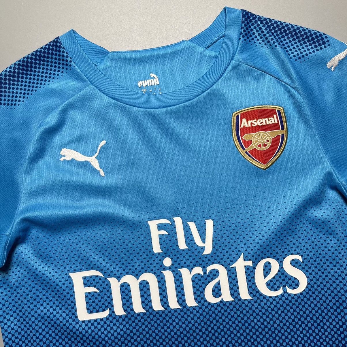 Puma × Vintage WOMENS ARSENAL PUMA 2017/2018 FOOTBALL AWAY JERSEY #11 OZIL Size S / US 4 / IT 40 - 4 Thumbnail