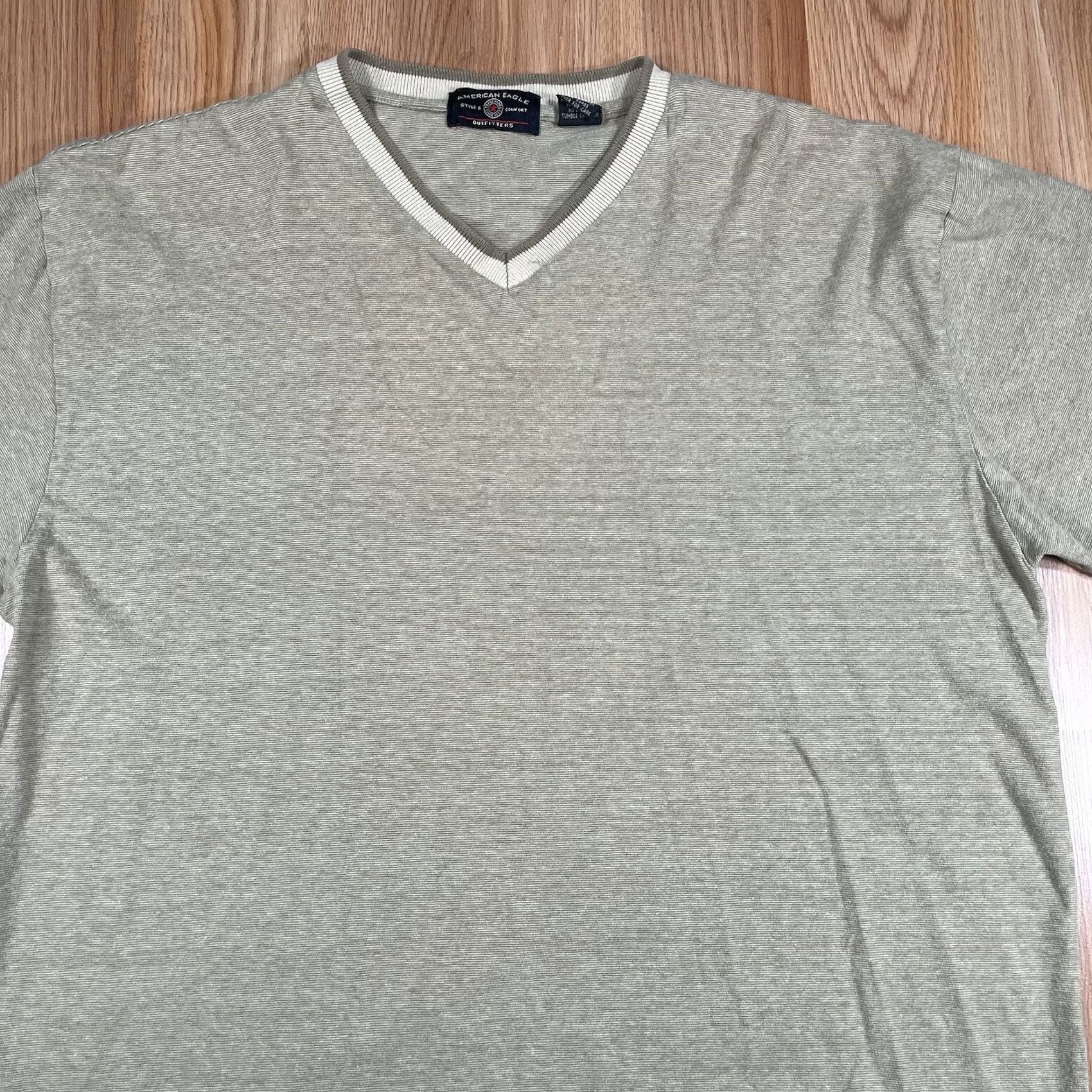 American Eagle Outfitters American Eagle Outfitters T-Shirt Mens Size L Large Beige V-Neck 100% Cotton Size US L / EU 52-54 / 3 - 2 Thumbnail