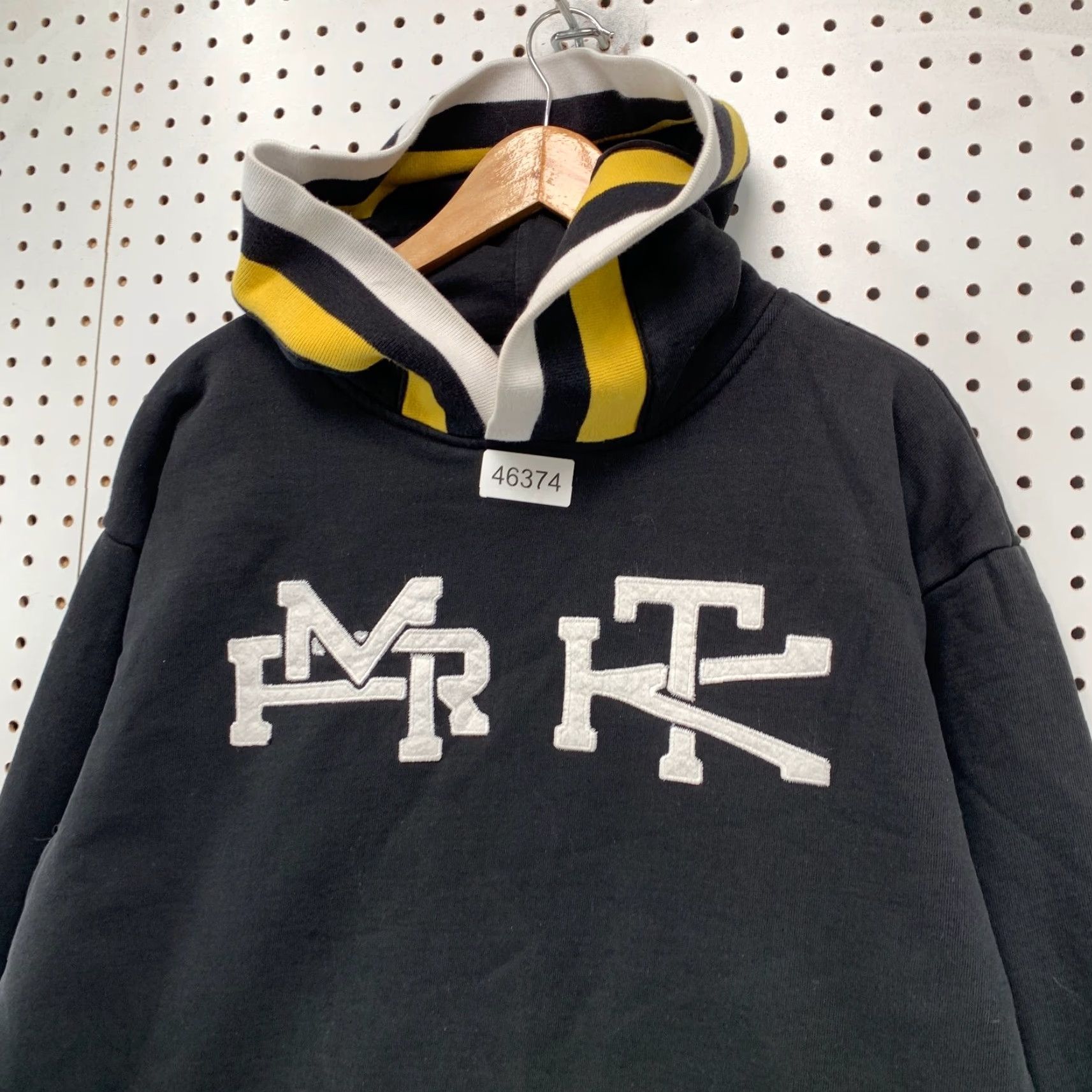 Market Chinatown Market Hoodie Sweatshirt Mens Large Black Yellow Stacked Embroidered Size US L / EU 52-54 / 3 - 6 Thumbnail
