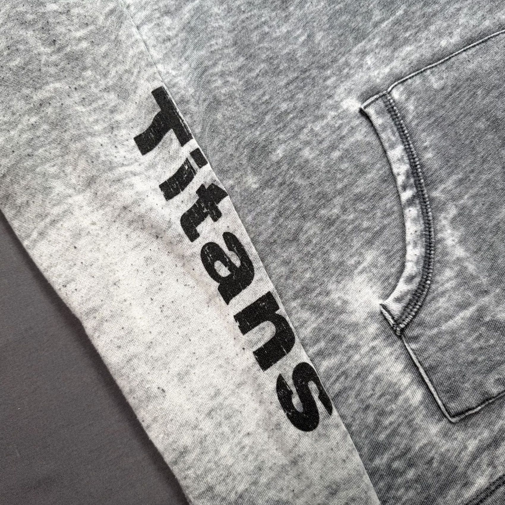 Vintage Nike Shirt Hoodie Batman Titans TV SERIES CAST AND CREW Medium Encore Visual Effects CW Rob DC Mens M Gray Pullover Theme TV Batwoman Season 2 Size US M / EU 48-50 / 2 - 2 Thumbnail