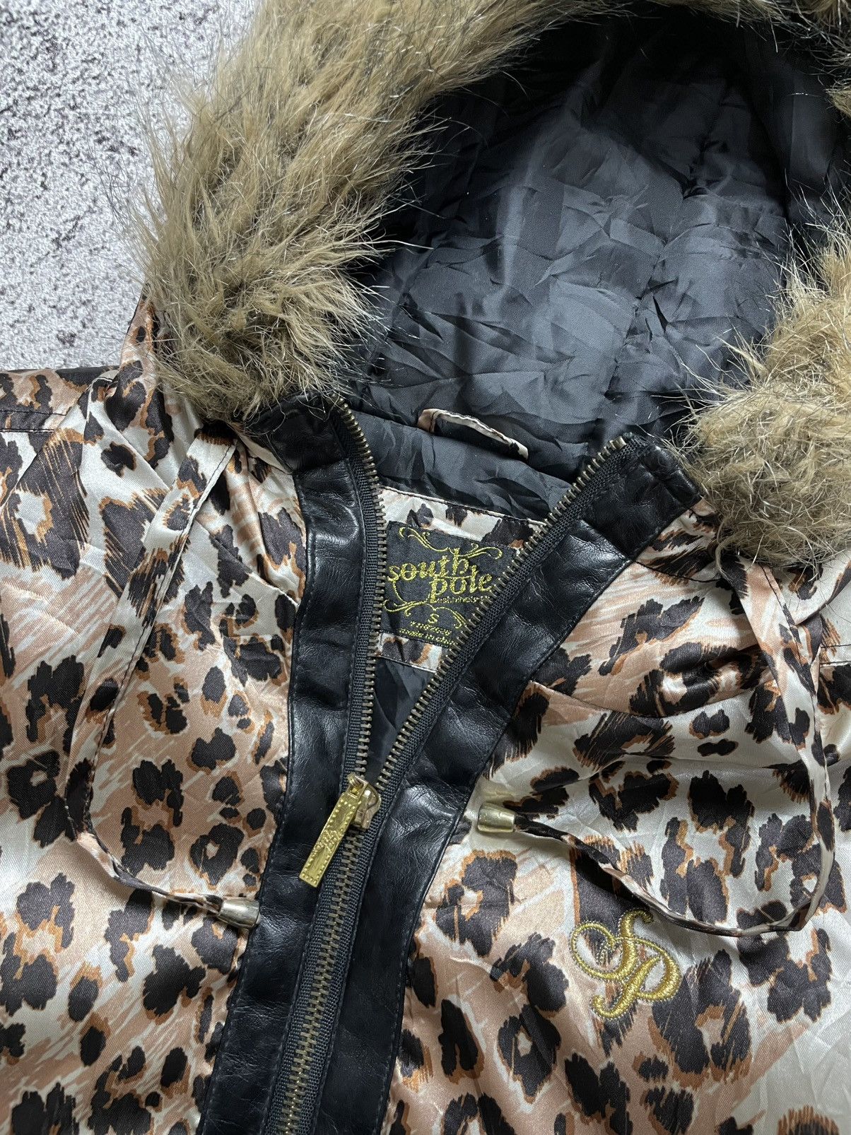 Japanese Brand 2000s South Pole - Leopard Fur Hooded Jacket Gothic Emo Vkei Size US S / EU 44-46 / 1 - 4 Thumbnail