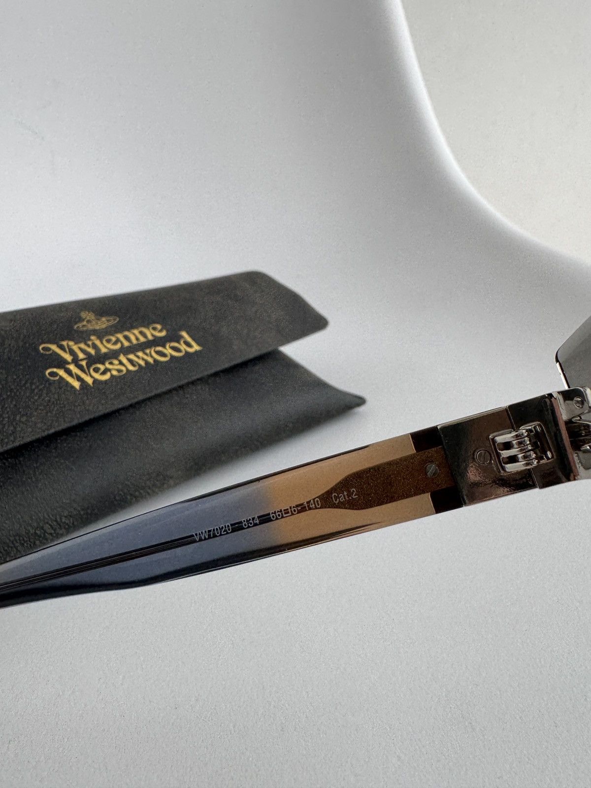 Vivienne Westwood Vivienne Westwood Jordan Sunglasses VW7020 Size ONE SIZE - 8 Thumbnail