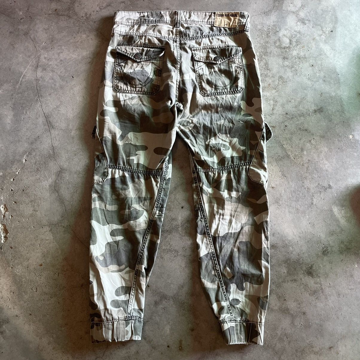 True Religion True Religion Camo Cargo Size US 34 / EU 50 - 6 Thumbnail