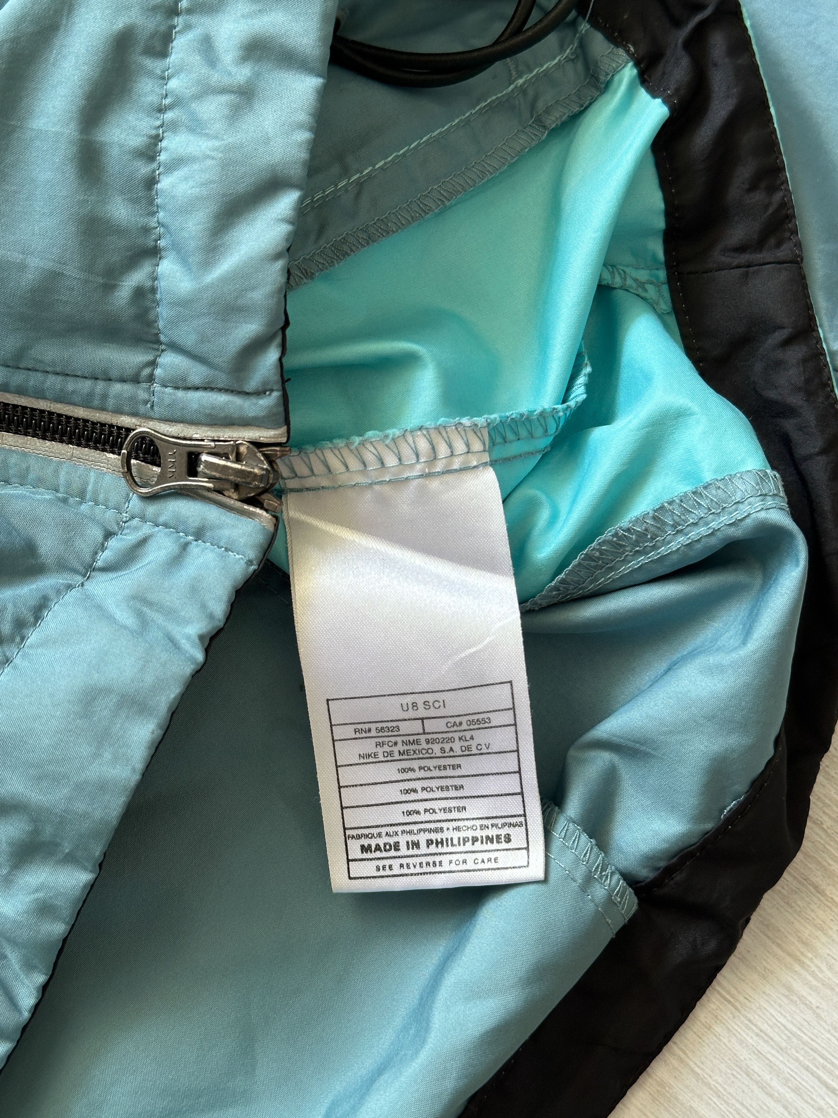 Nike Vintage Nike Track Light Jacket Size US L / EU 52-54 / 3 - 7 Thumbnail
