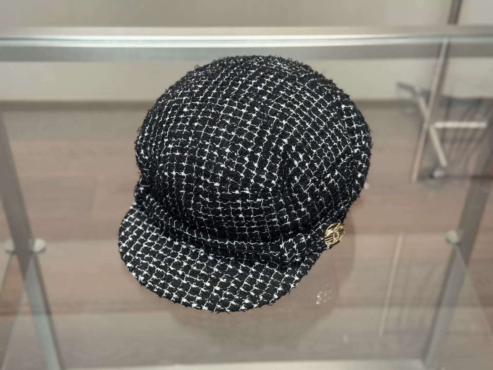 Chanel Chanel Tweed Black White Plaid Newsboy Cap Size ONE SIZE - 1 Thumbnail