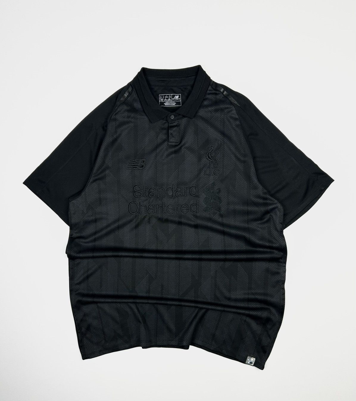 New Balance Limited Edition New Balance Liverpool FC Blackout Jersey Size US L / EU 52-54 / 3 - 1 Thumbnail