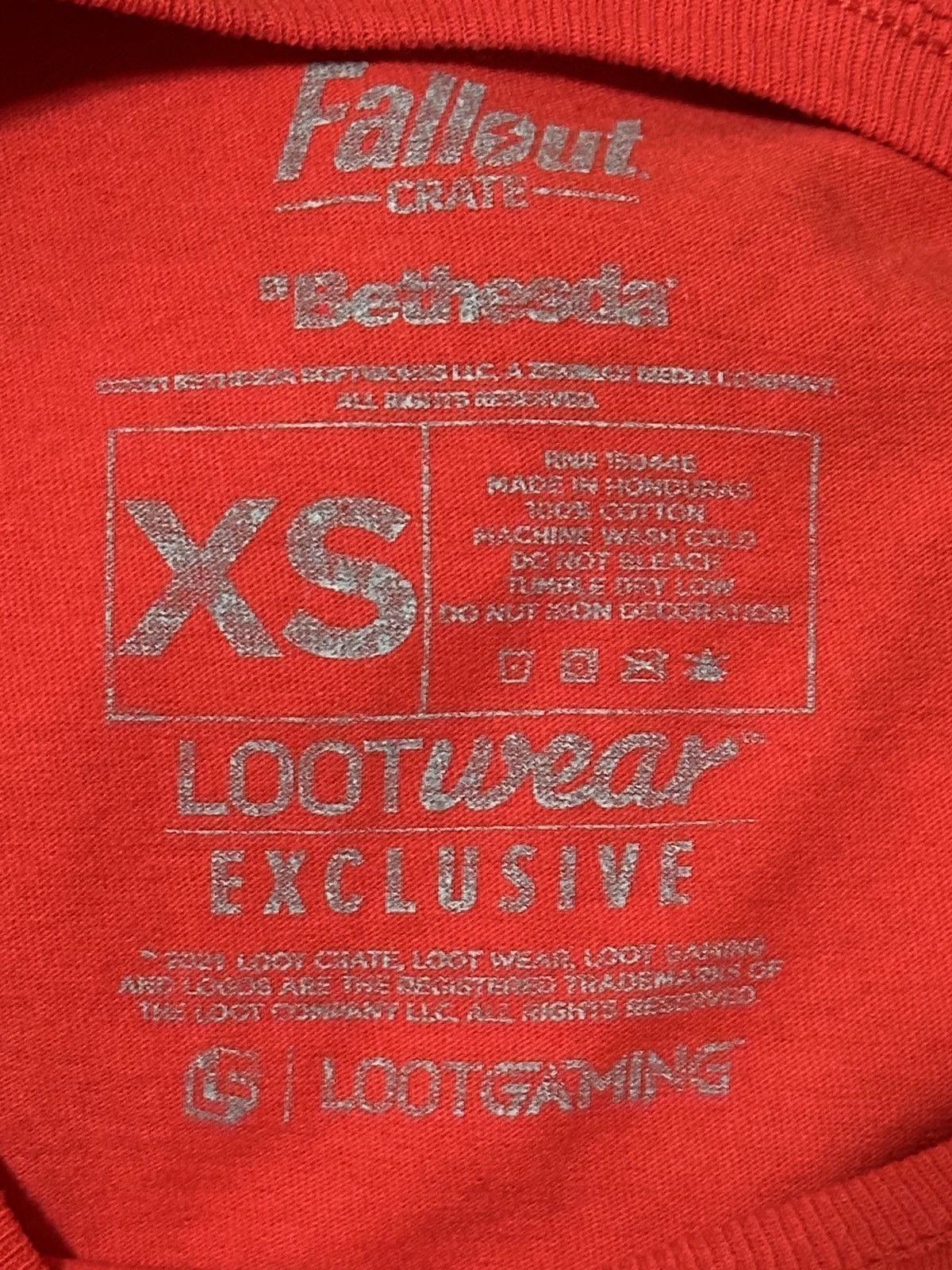 Other Fallout shirt Size US M / EU 48-50 / 2 - 3 Thumbnail