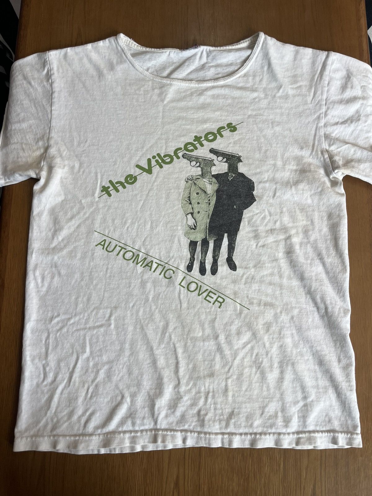 Band Tees Vintage The Vibrators AUTOMATIC LOVER 01’s (cut neck arm) Size US M / EU 48-50 / 2 - 3 Thumbnail