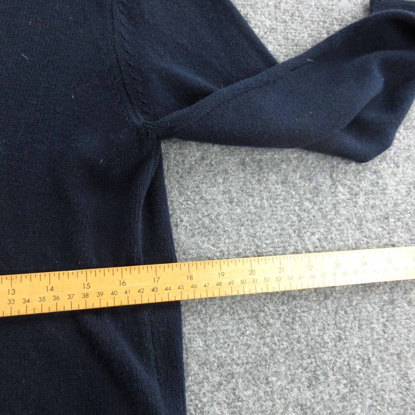 Brochu Walker VINTAGE Brochu Walker Sweater Shirt Hem Pullover Knit Navy Womens Small V-Neck Pullover Knit with Layered Shirt Tail Hem (Sweater) Size S / US 4 / IT 40 - 6 Thumbnail