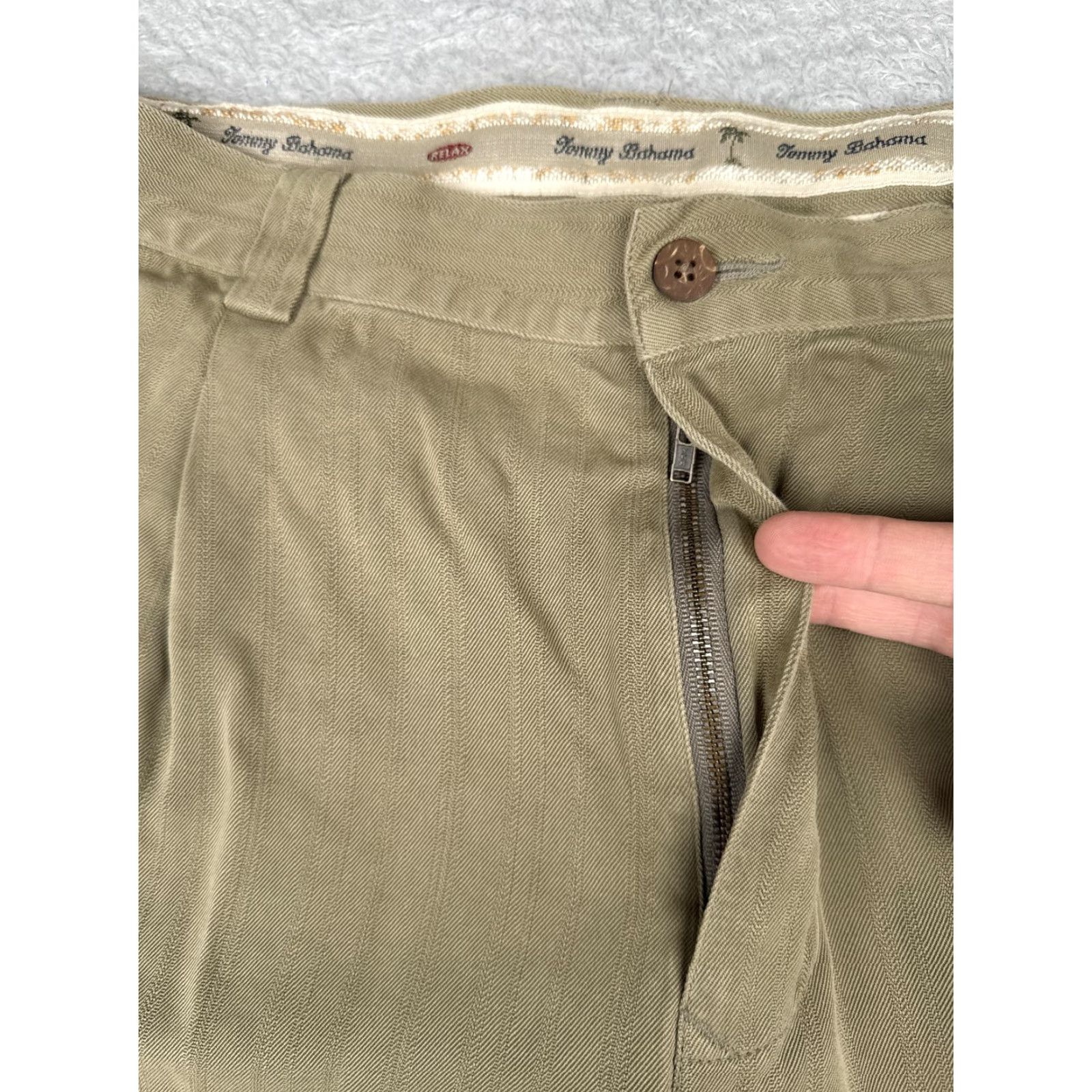 Tommy Bahama Tommy Bahama Shorts Mens 36 Tan Silk Pleated Relax Fit Chino Herringbone Beach Casual Size US 36 / EU 52 - 6 Thumbnail