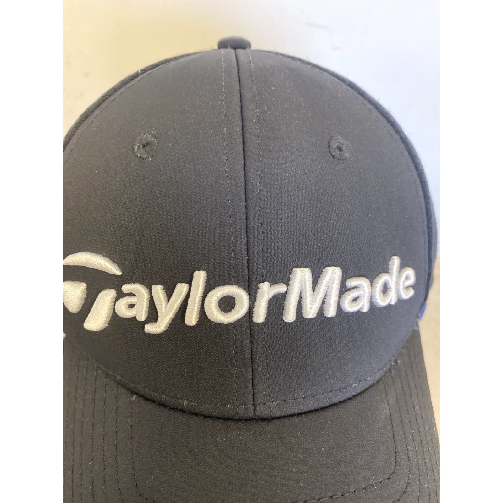 TaylorMade TAYLORMADE Hat Golf R15 Logo Strap Back L/XL Flex Performance Mens Cap Black One Size Adjustable Moisture-Wicking Sports Dad Preppy Golf Accessories Size ONE SIZE - 2 Thumbnail