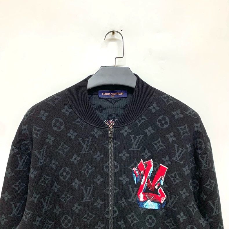 Louis Vuitton Louis Vuitton Black full-print presbyopic knit jacket Size US L / EU 52-54 / 3 - 3 Thumbnail