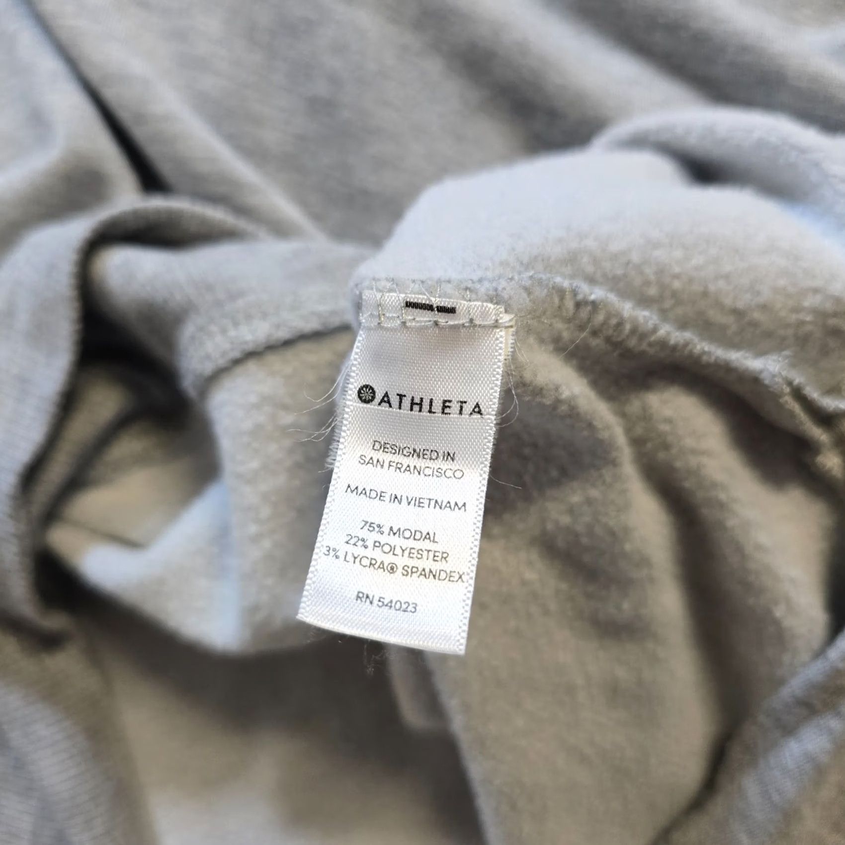 Athleta Athleta Sweater Women XS Gray Knit Long Sleeve Round Neck Casual Basic Pullover Lightweight Size XS / US 0-2 / IT 36-38 - 7 Thumbnail
