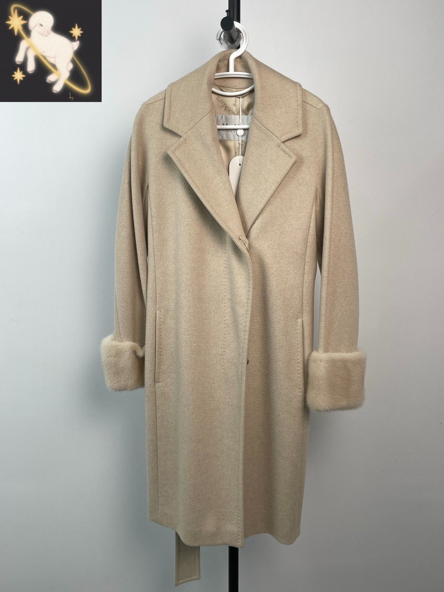 Max Mara Max Mara White Coat 38 Women Size S / US 4 / IT 40 - 1 Thumbnail
