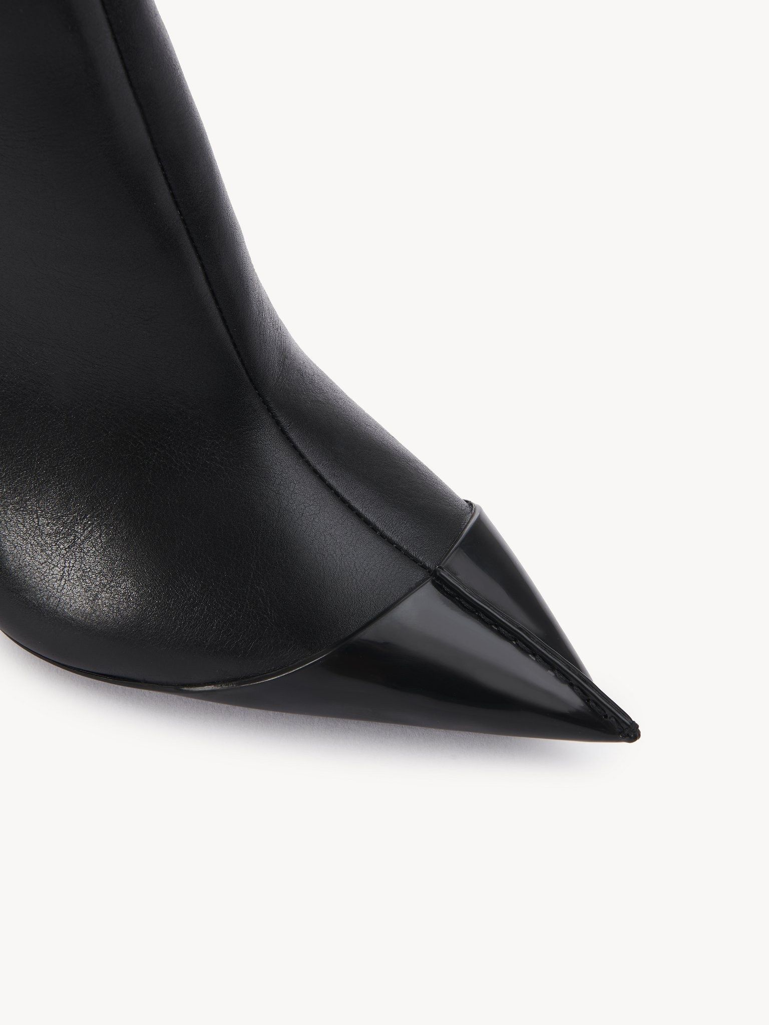 o1loc1c11025 Jade Ankle Boots in Black