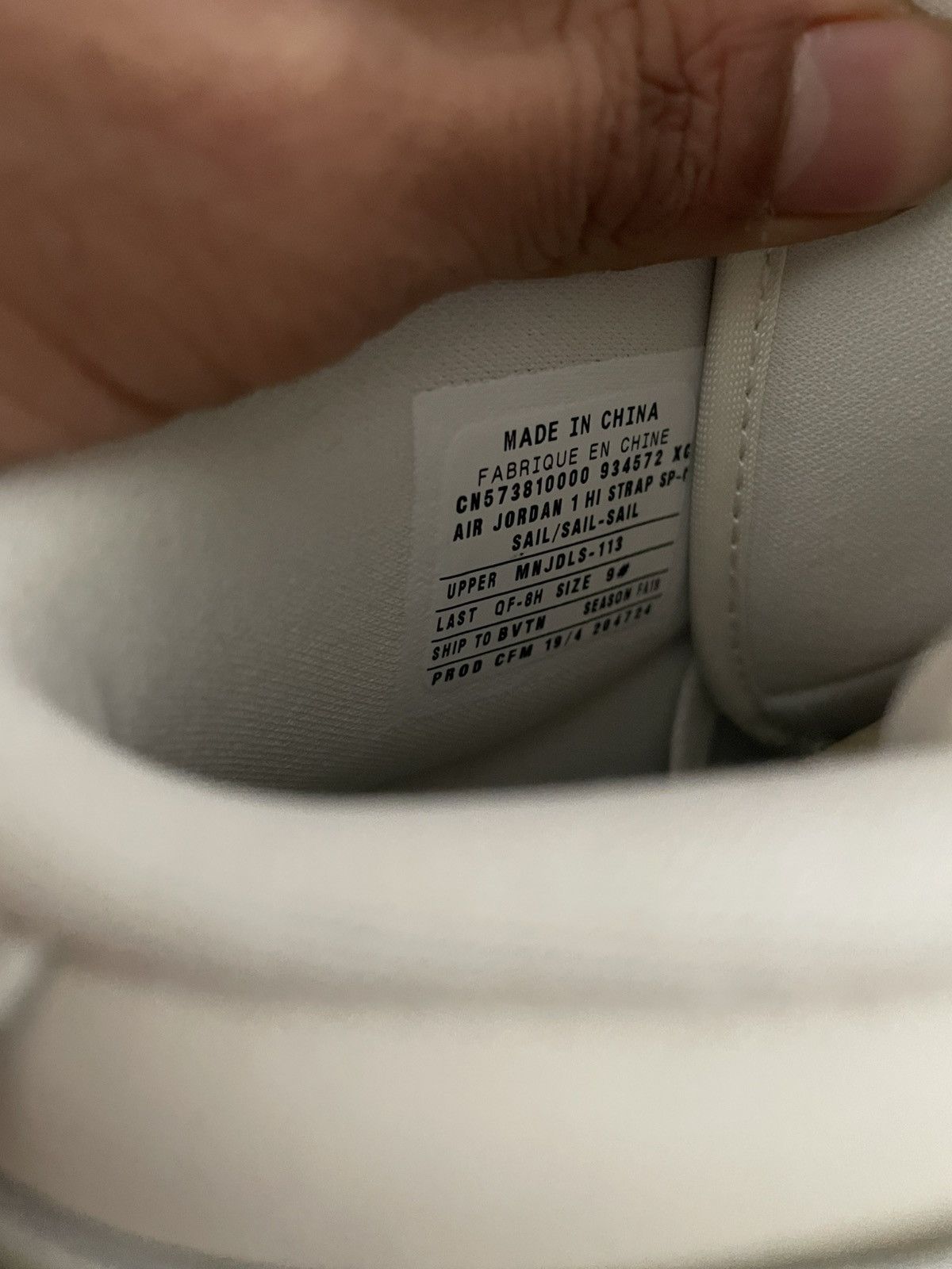 Comme des Garcons × Jordan Brand CDG x Jordan 1 High Sample Release Size US 9 / EU 42 - 12 Thumbnail