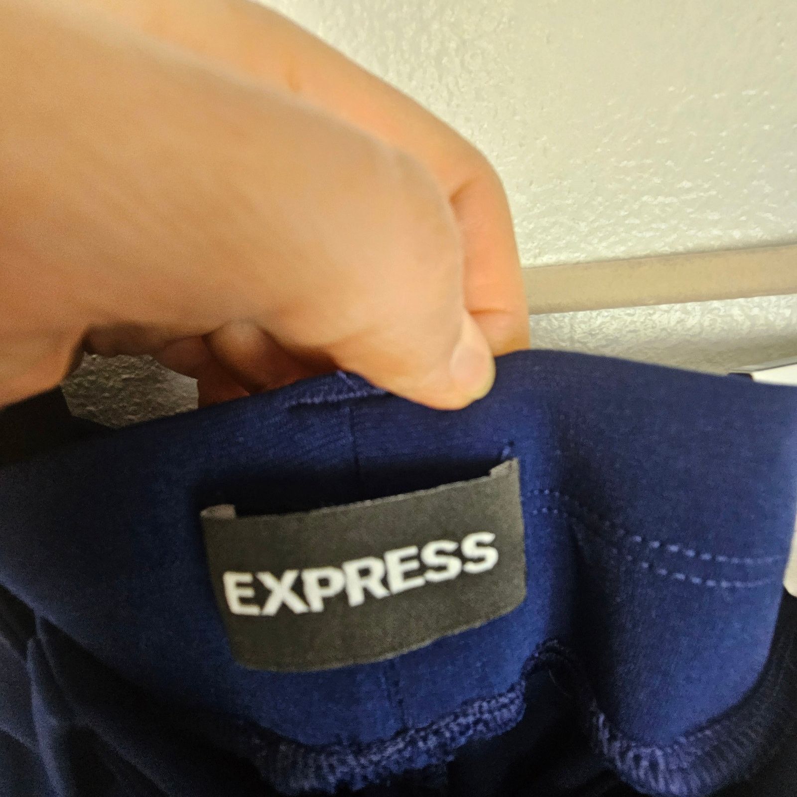 Express Express Pleated Trousers Sz M Ankle Mid Rise Stretch Comfy Size 32" / US 10 / IT 46 - 5 Thumbnail