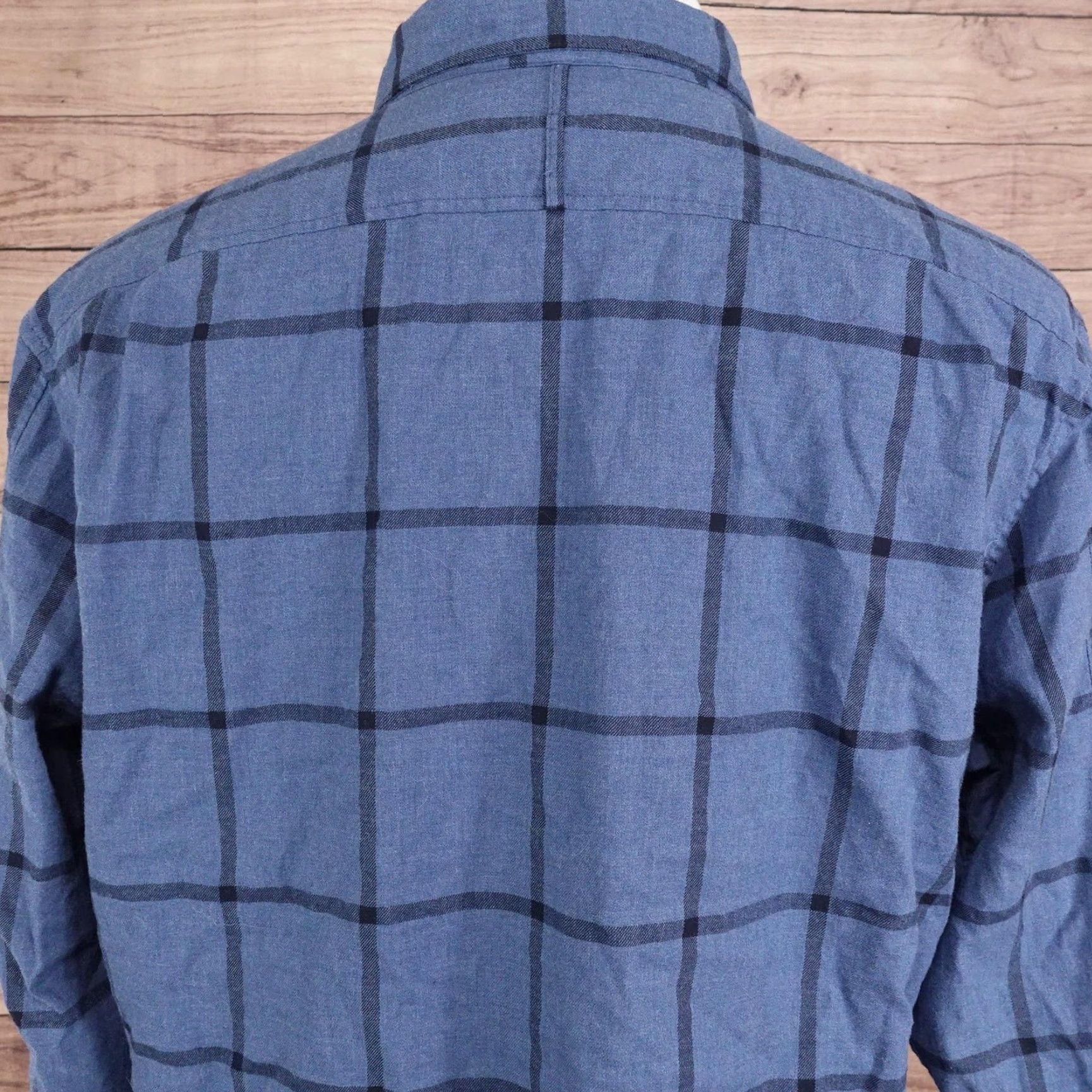 Banana Republic Banana Republic Camden Fit Luxe Flannel Shirt Mens L Blue Plaid Button-Up Size US L / EU 52-54 / 3 - 5 Thumbnail