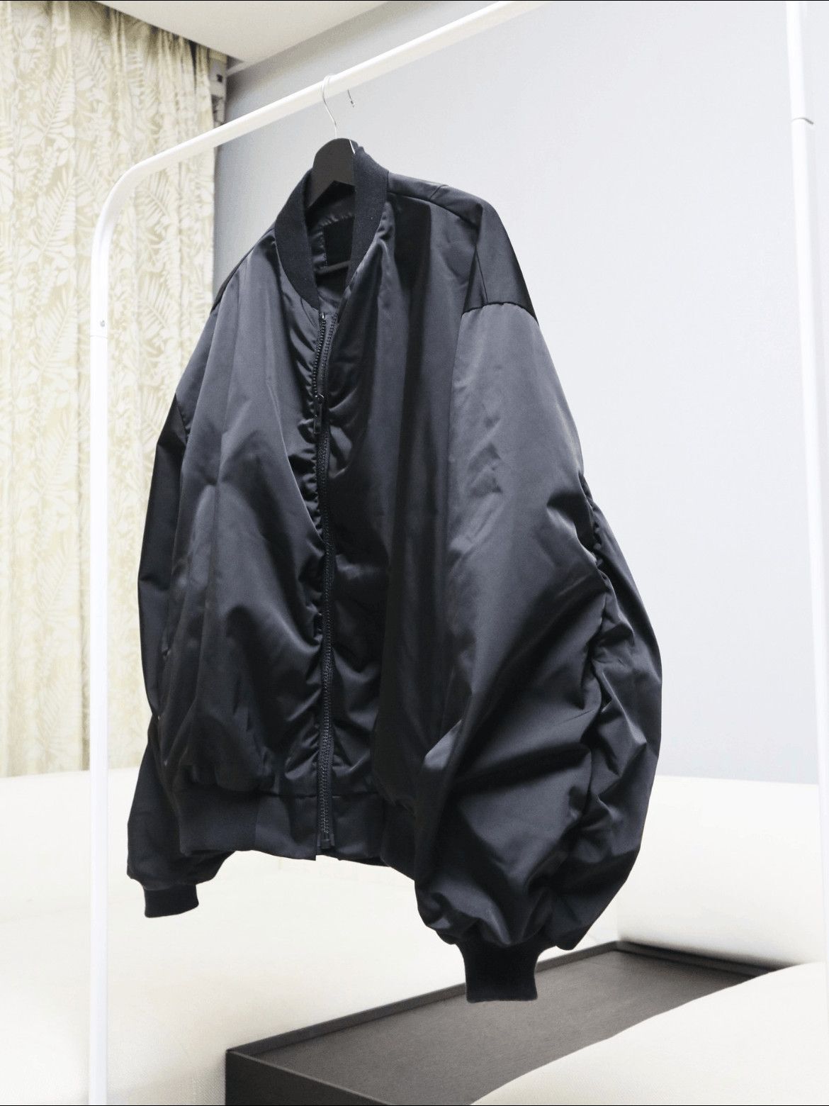 Lad Musician Lad Musician Sz 44 Lad Musician 21SS Runway Oversize Bombe Size US S / EU 44-46 / 1 - 5 Thumbnail