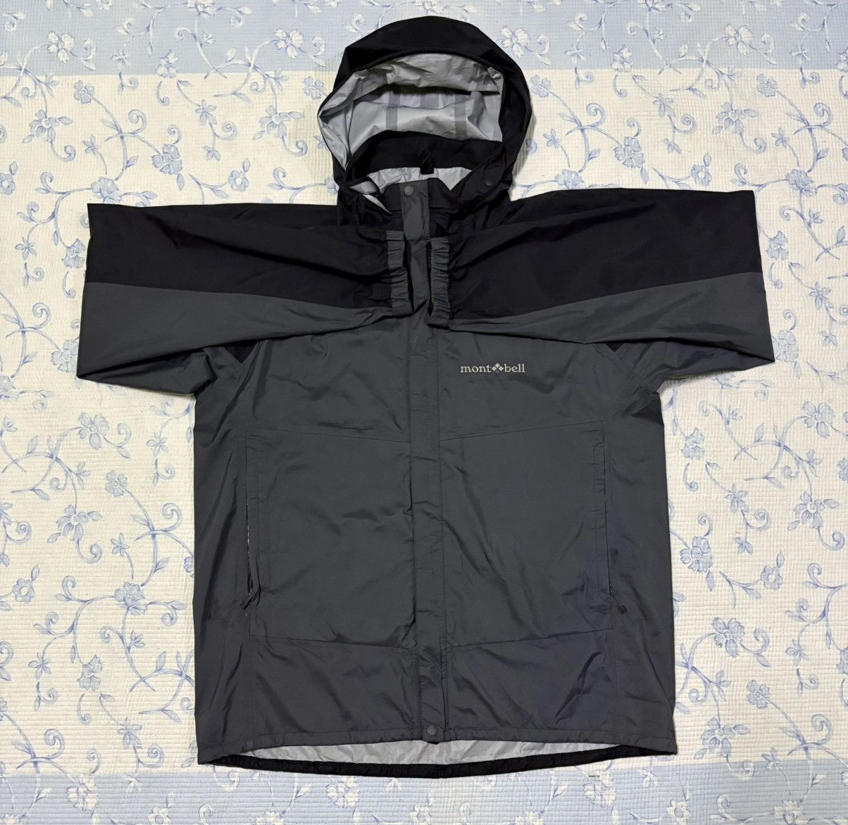 Montbell Montbell Light Hoodie Jacket Size US L / EU 52-54 / 3 - 5 Thumbnail