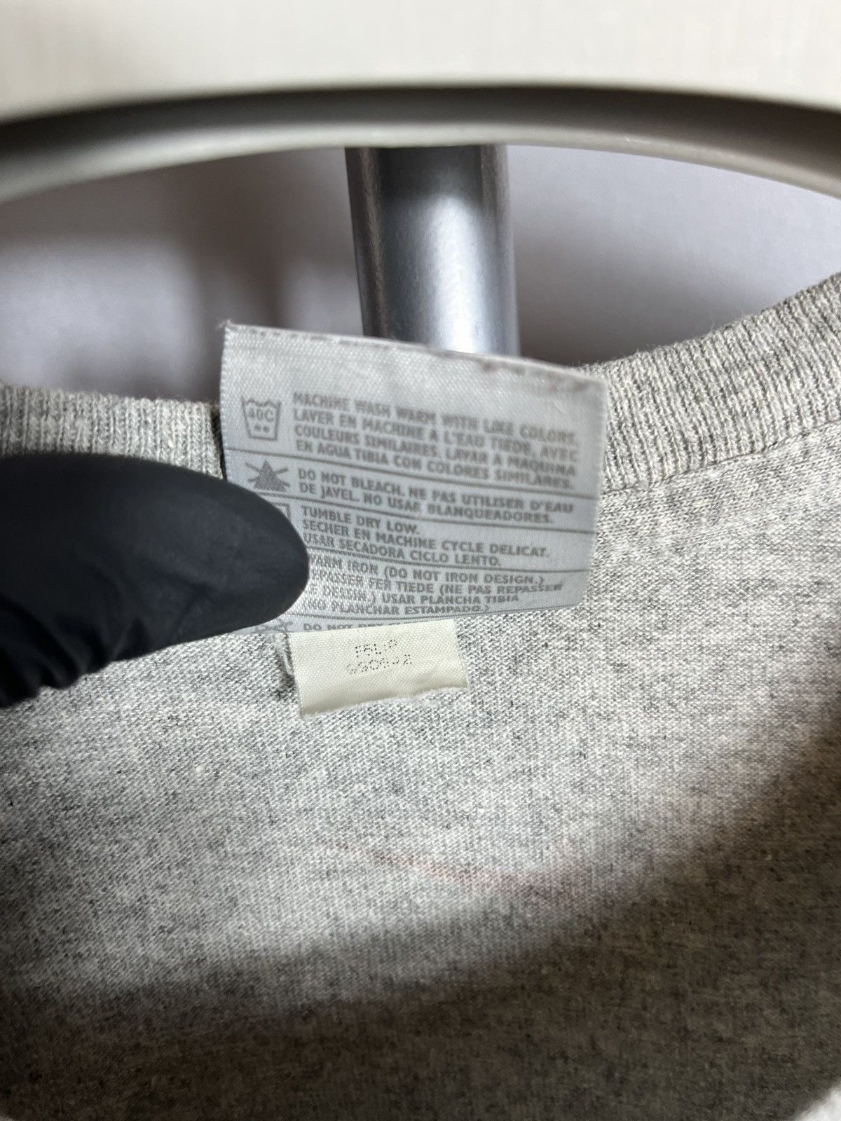 Nike Vintage nike 00s grey short sleeve cotton casual y2k mens Size US L / EU 52-54 / 3 - 5 Thumbnail