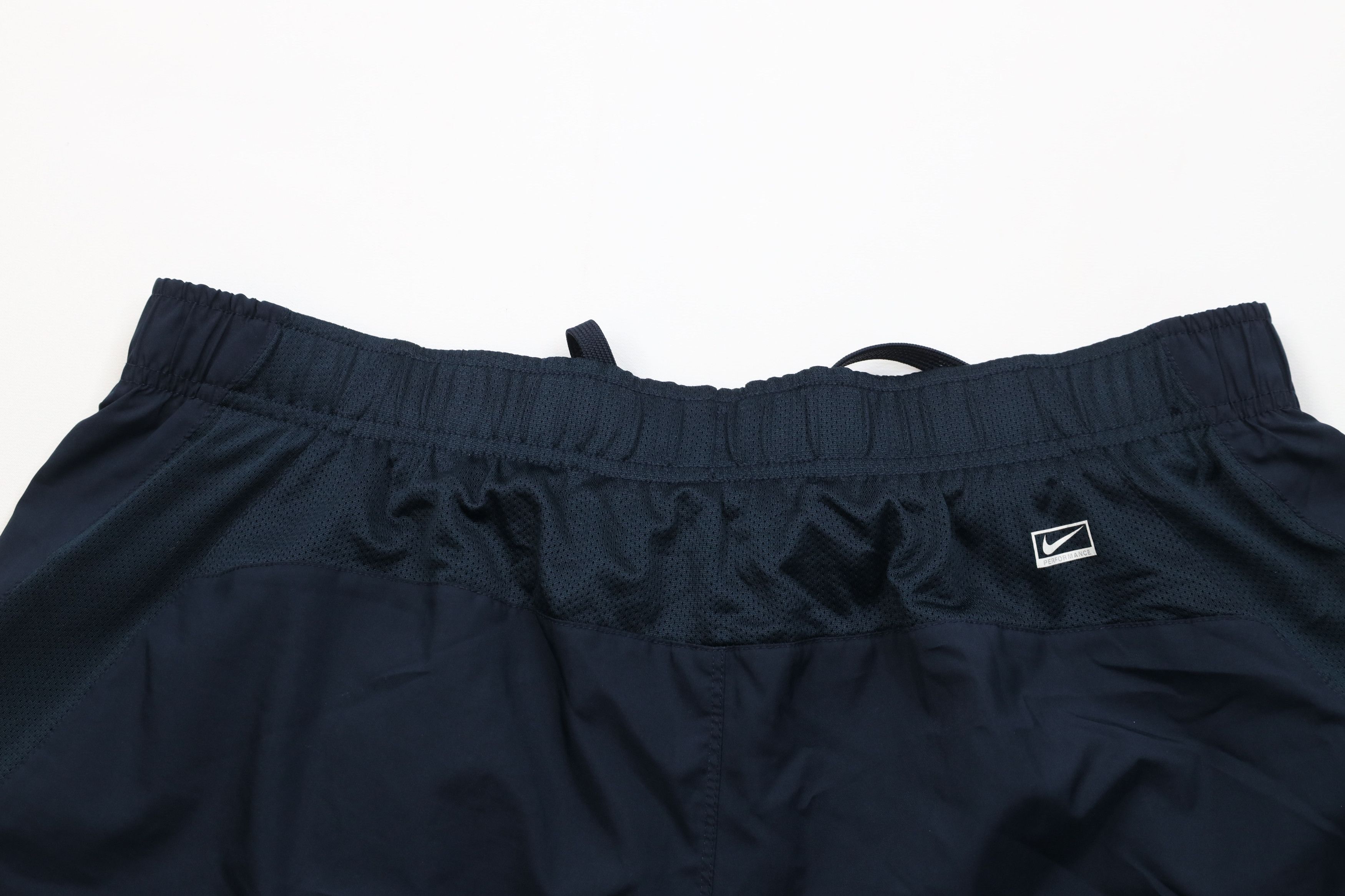 Nike Vintage Y2K Nike Scott Mini Swoosh Lined Windbreaker Shorts Size US 38 / EU 54 - 9 Thumbnail