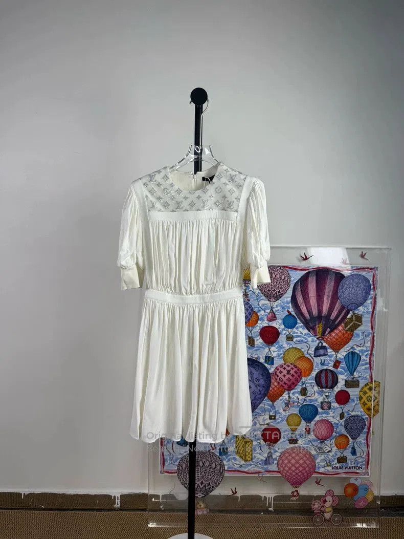 Louis Vuitton Louis Vuitton Patchwork White Dress. Size US XS / EU 42 / 0 - 1 Thumbnail