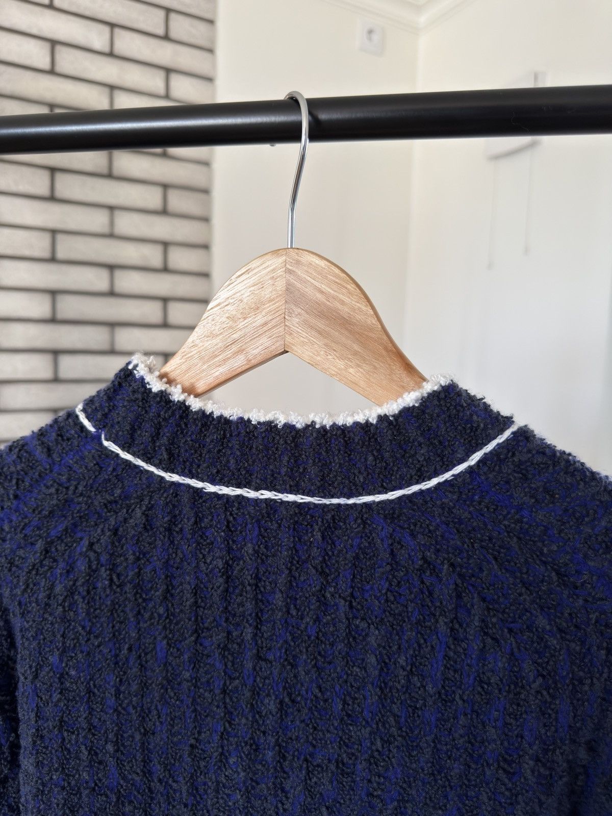 Acne Studios Acne Studios Bouclé Knit Crewneck Sweater Navy White Trim Size L / US 10 / IT 46 - 8 Thumbnail