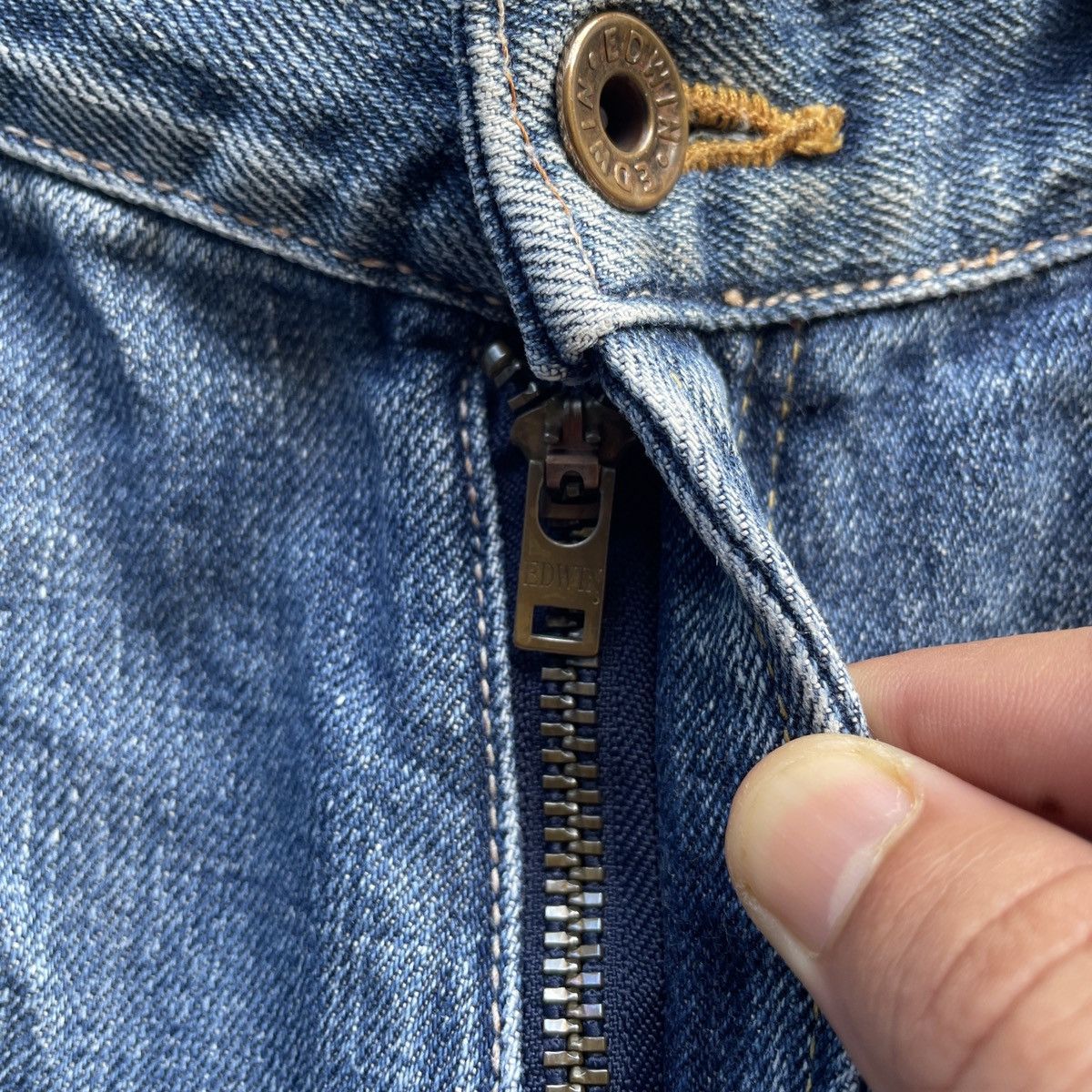 Edwin × Jean × Vintage Vintage Distressed Edwin 505 Selvedge Faded Jeans Pants W33 Size US 33 - 7 Thumbnail