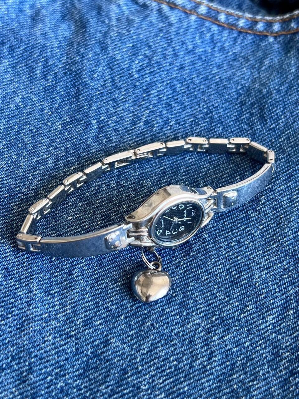 Japanese Brand × Vintage Vintage ❤️ Heart Amulet Japanese style futuristic Steel Watch Size ONE SIZE - 5 Thumbnail