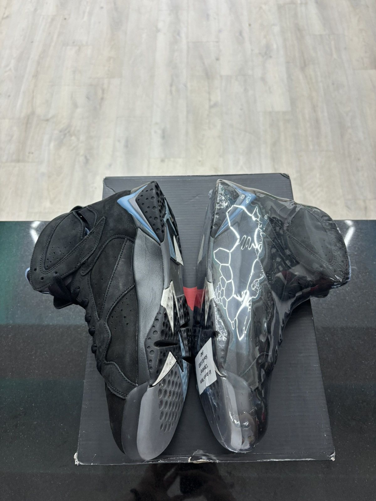 Jordan Brand Nike Air Jordan 7 Retro Chambray Size 10.5 Size US 10.5 / EU 43-44 - 5 Thumbnail
