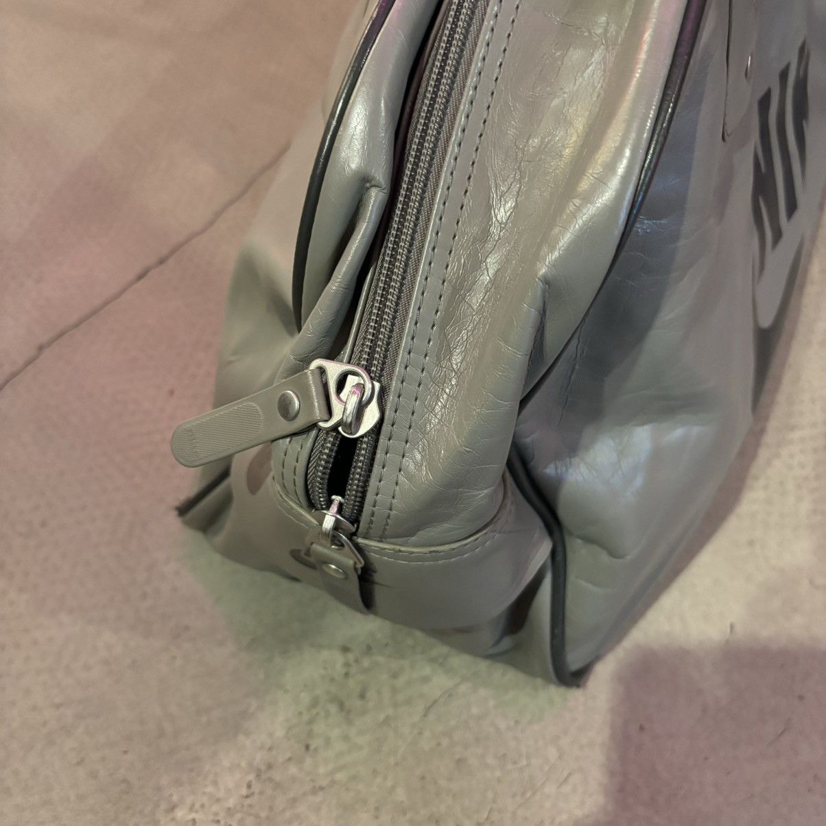 Nike × Vintage Vintage y3k bag nike sport bag Size ONE SIZE - 4 Thumbnail