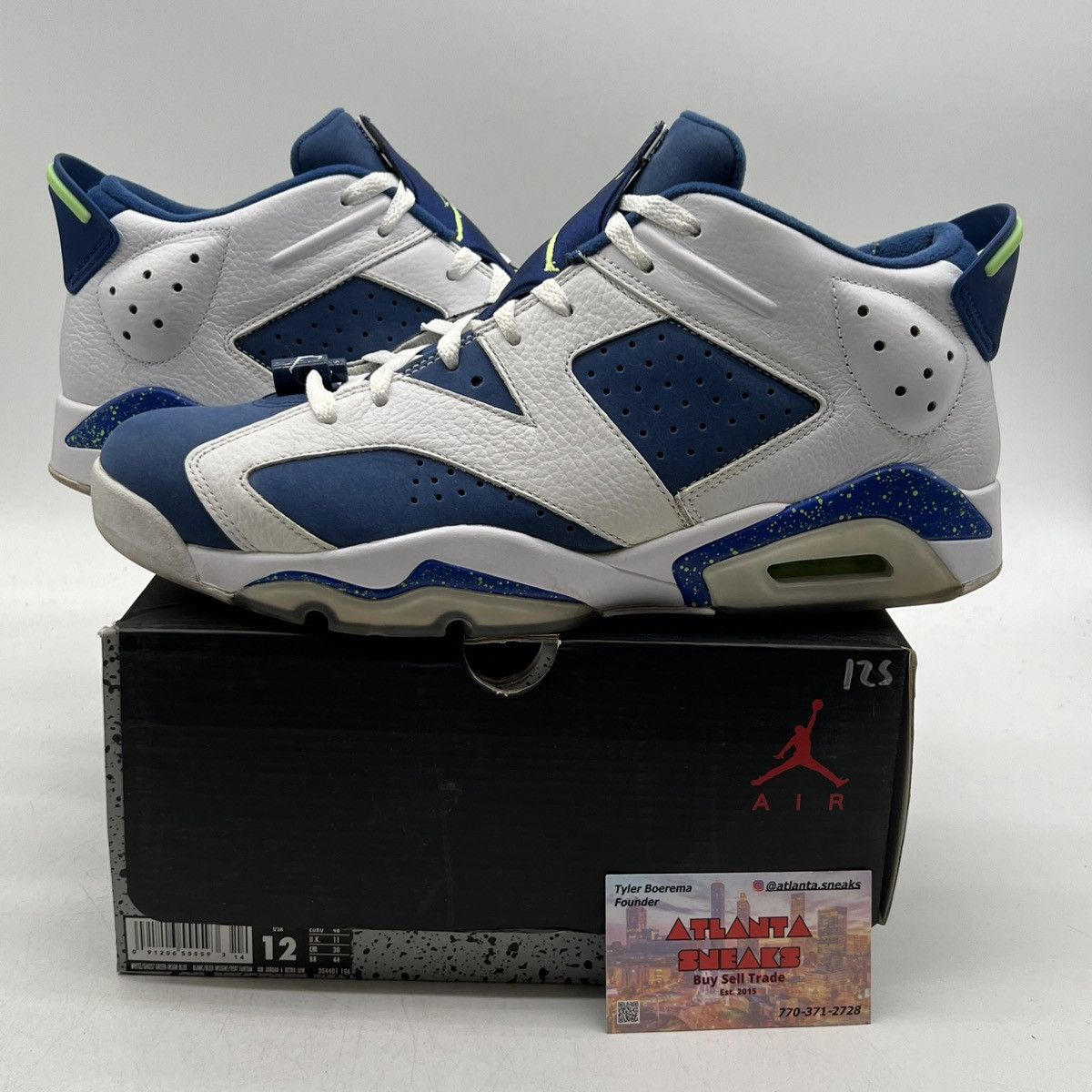 Jordan Brand Air Jordan 6 low ghost green Size US 12 / EU 45 - 1 Thumbnail