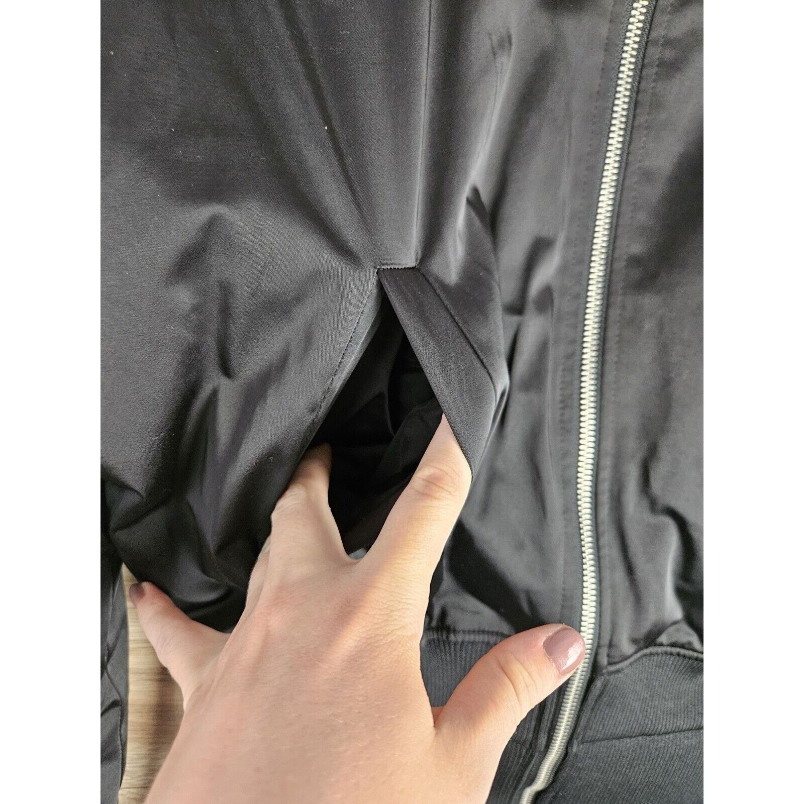 Zara Zara Mini Quilted Bomber Effect Zip Dress Black Medium Size M / US 6-8 / IT 42-44 - 5 Thumbnail
