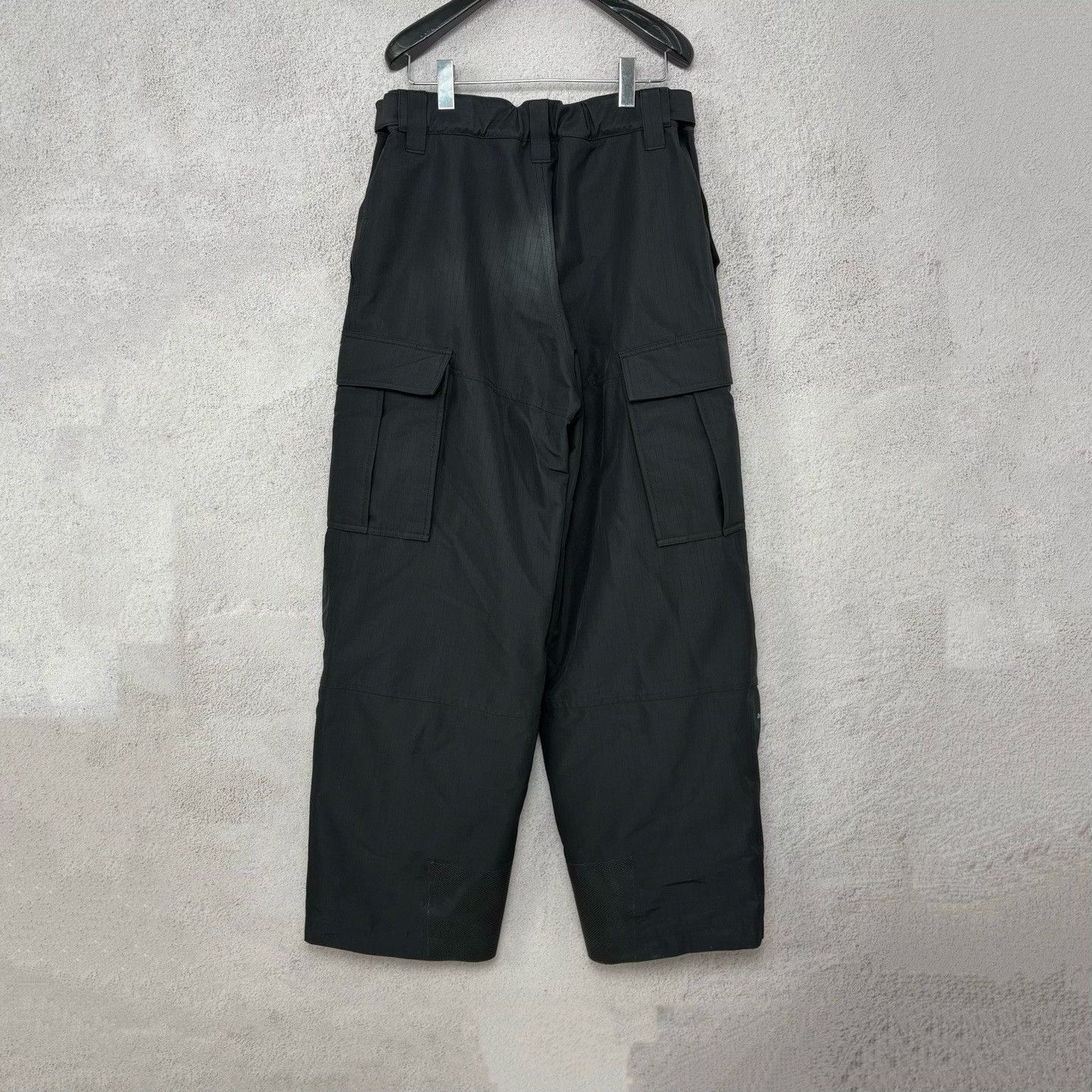 Balenciaga Balenciaga size48 Ski pants size 48 Size US 32 / EU 48 - 2 Thumbnail