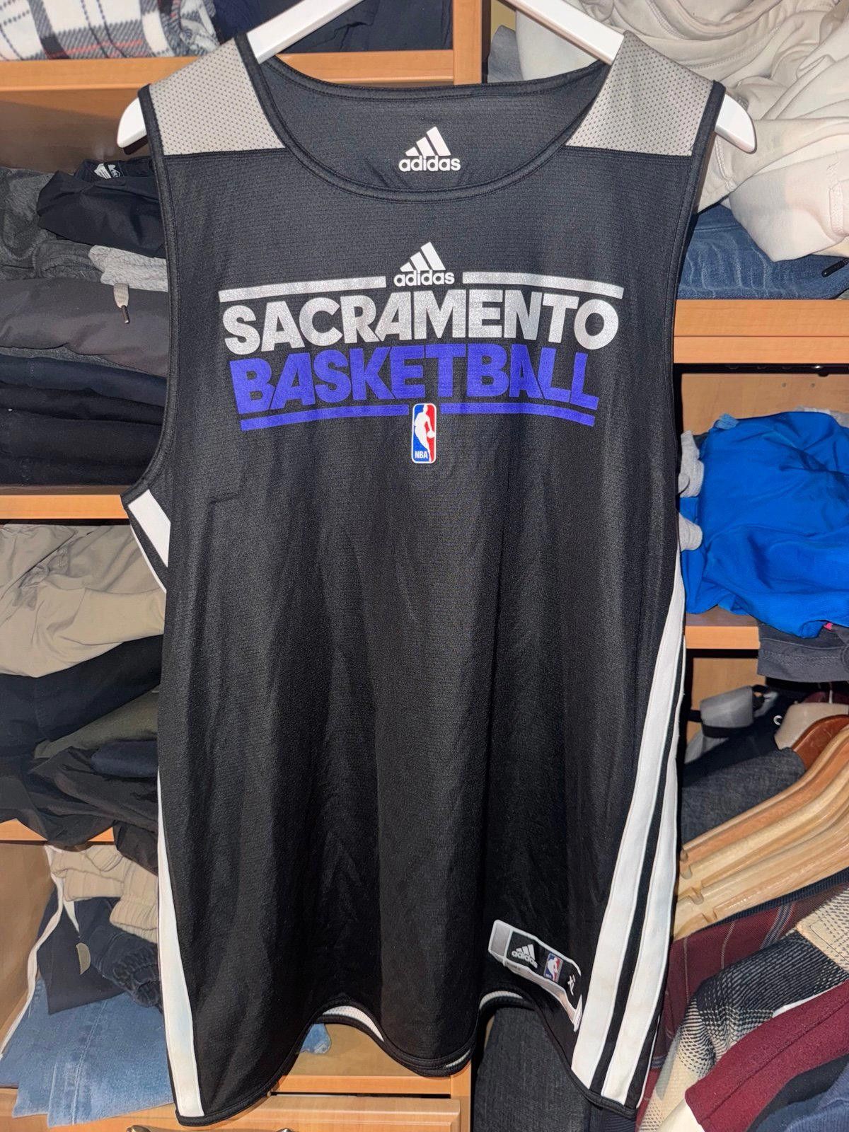 Adidas Adidas x NBA Sacramento Kings Jersey Rare Sz XL +2 Inch Size US XL / EU 56 / 4 - 3 Thumbnail