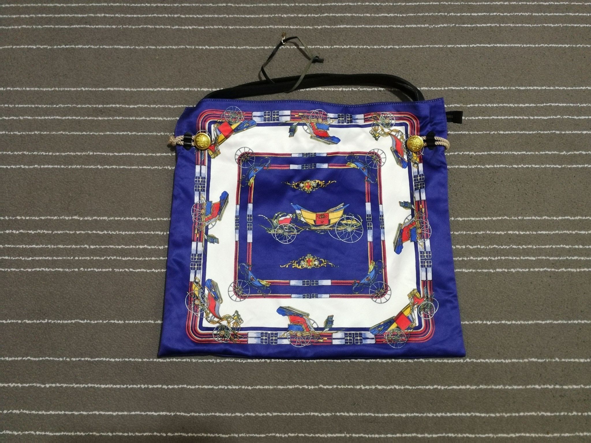 Japanese Brand Topkapi Treasure 2023 Mild Satin Scarf Pattern tote bag 1864 Size ONE SIZE - 1 Thumbnail