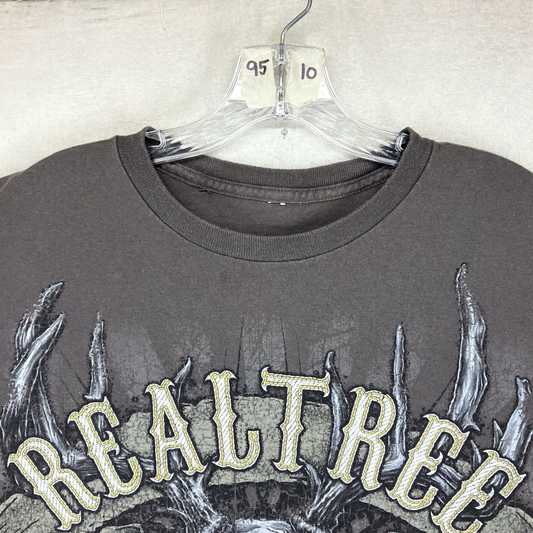 Realtree VINTAGE Realtree T-Shirt Mens Short Sleeve Crew Neck Gray Medium Oversized Skull Bones Graphic Print 90s Y2K Real Tree MMA UFC Machine Washable Cotton Size US M / EU 48-50 / 2 - 5 Thumbnail