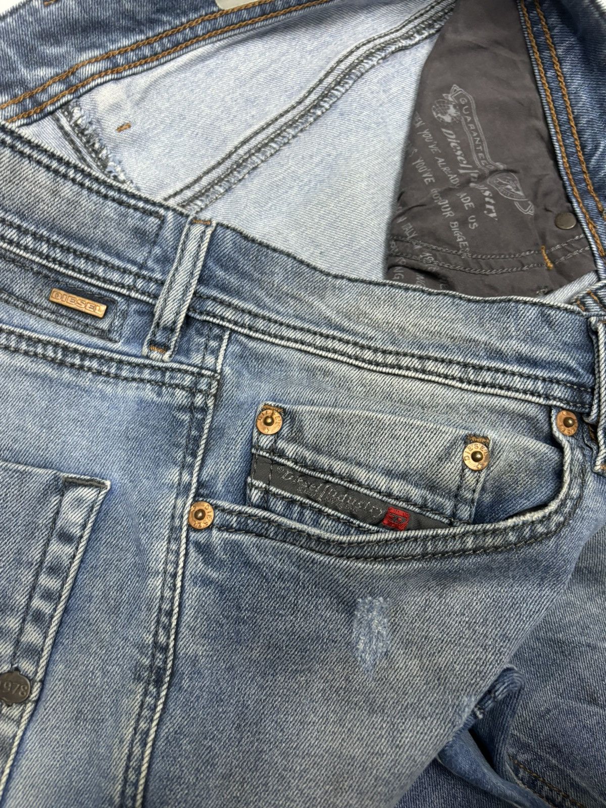 Diesel × Jean Vintage Diesel Slim Carrot Denim Jeans Size US 32 / EU 48 - 11 Thumbnail
