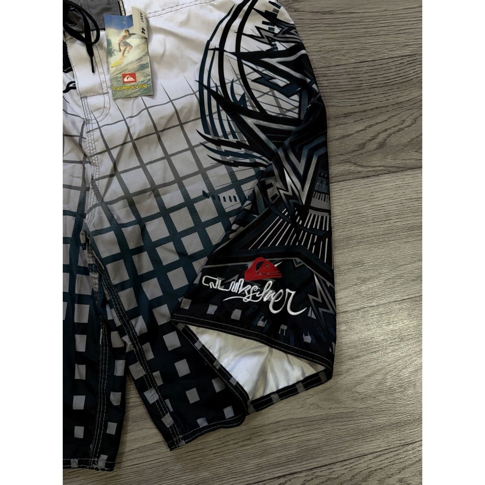 Billabong Quiksilver Surfing Mens Board Shorts Trunks 44 White Cross Iron Trunks Size US 44 / EU 60 - 4 Thumbnail