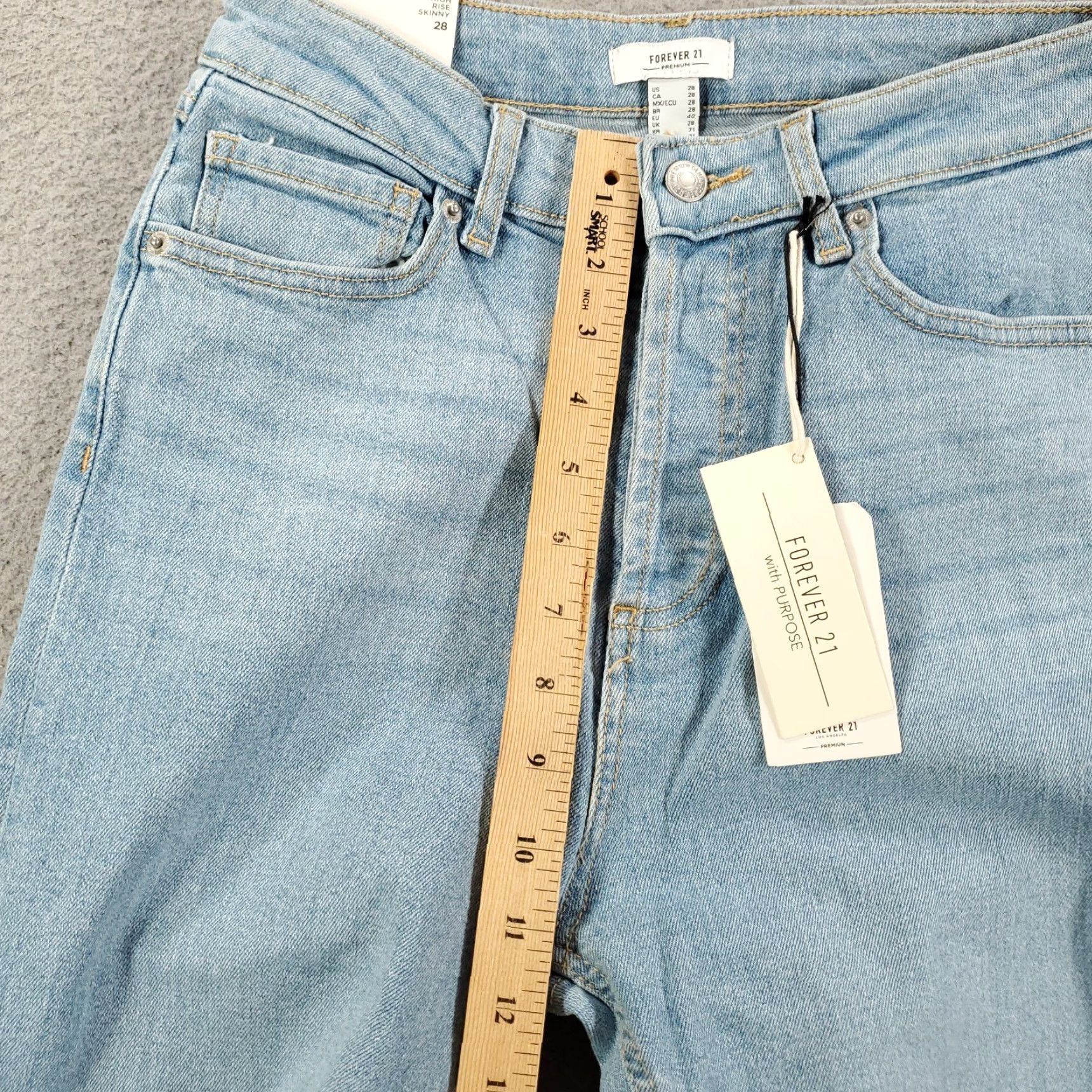 Forever 21 FOREVER 21 Jeans Skinny 28 Womens Distressed High Rise Light Wash NWT Jeans Women 5-Pocket Denim Stretch Urban 90s Grunge Modern Fit Size 26" / US 2 / IT 38 - 3 Thumbnail
