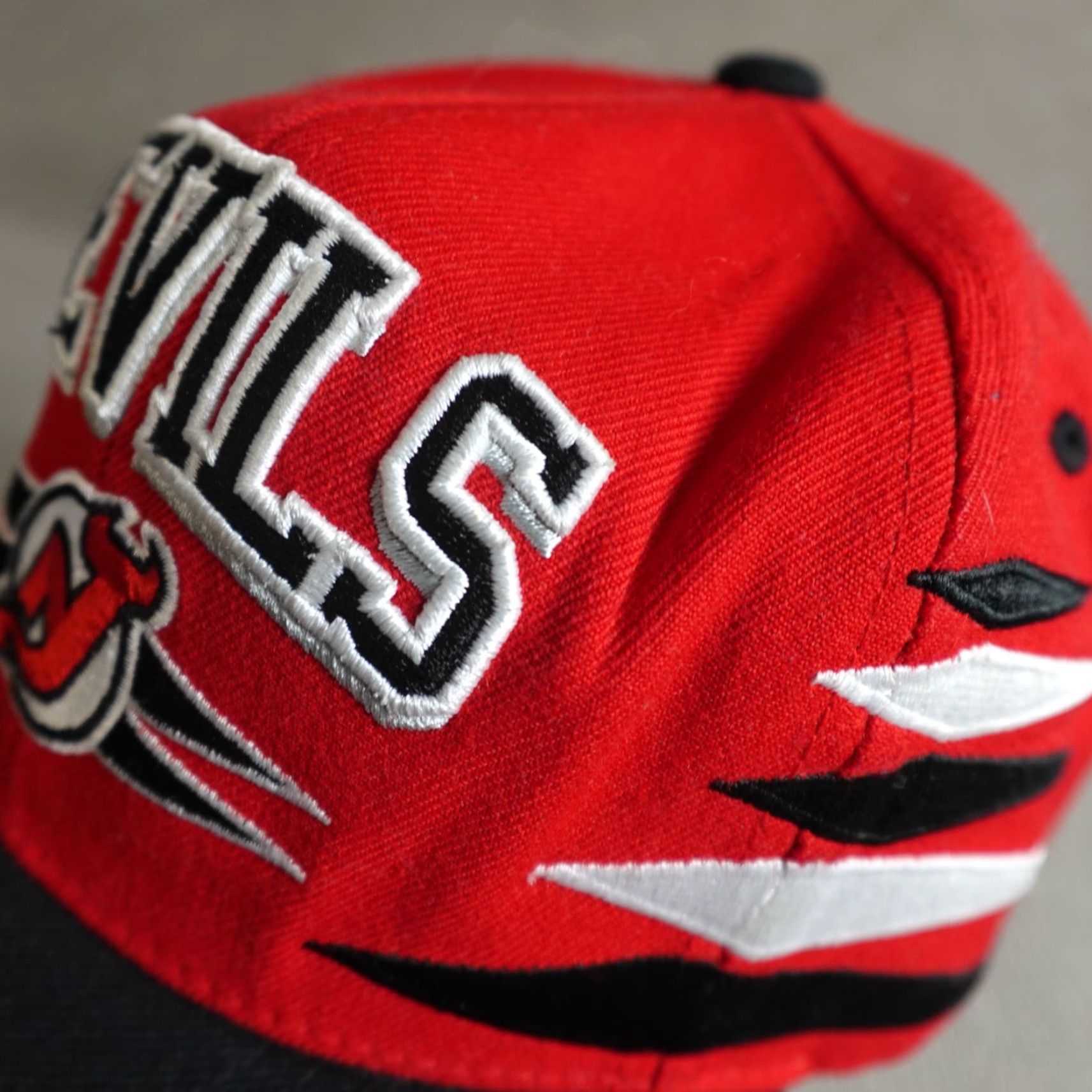 Mitchell & Ness Mitchell & Ness Hat Red Embroidered New Jersey Devils Diamond Snapback Adjustable One Size Men Sports Casual Cap Size US M / EU 48-50 / 2 - 2 Thumbnail