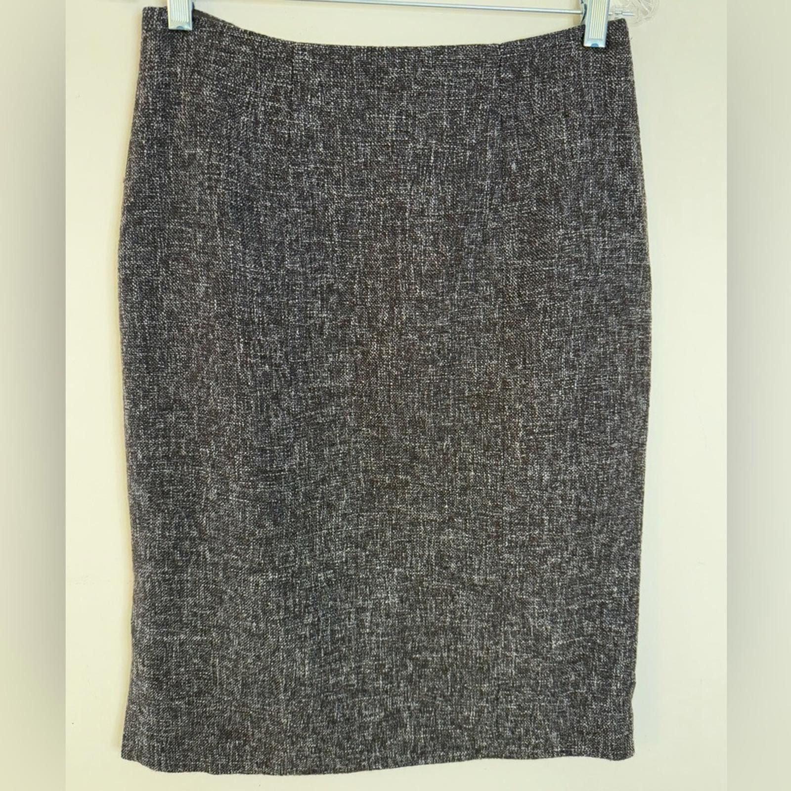 Banana Republic Banana Republic wool blend mini skirt SZ 6 Size 28" / US 6 / IT 42 - 2 Thumbnail