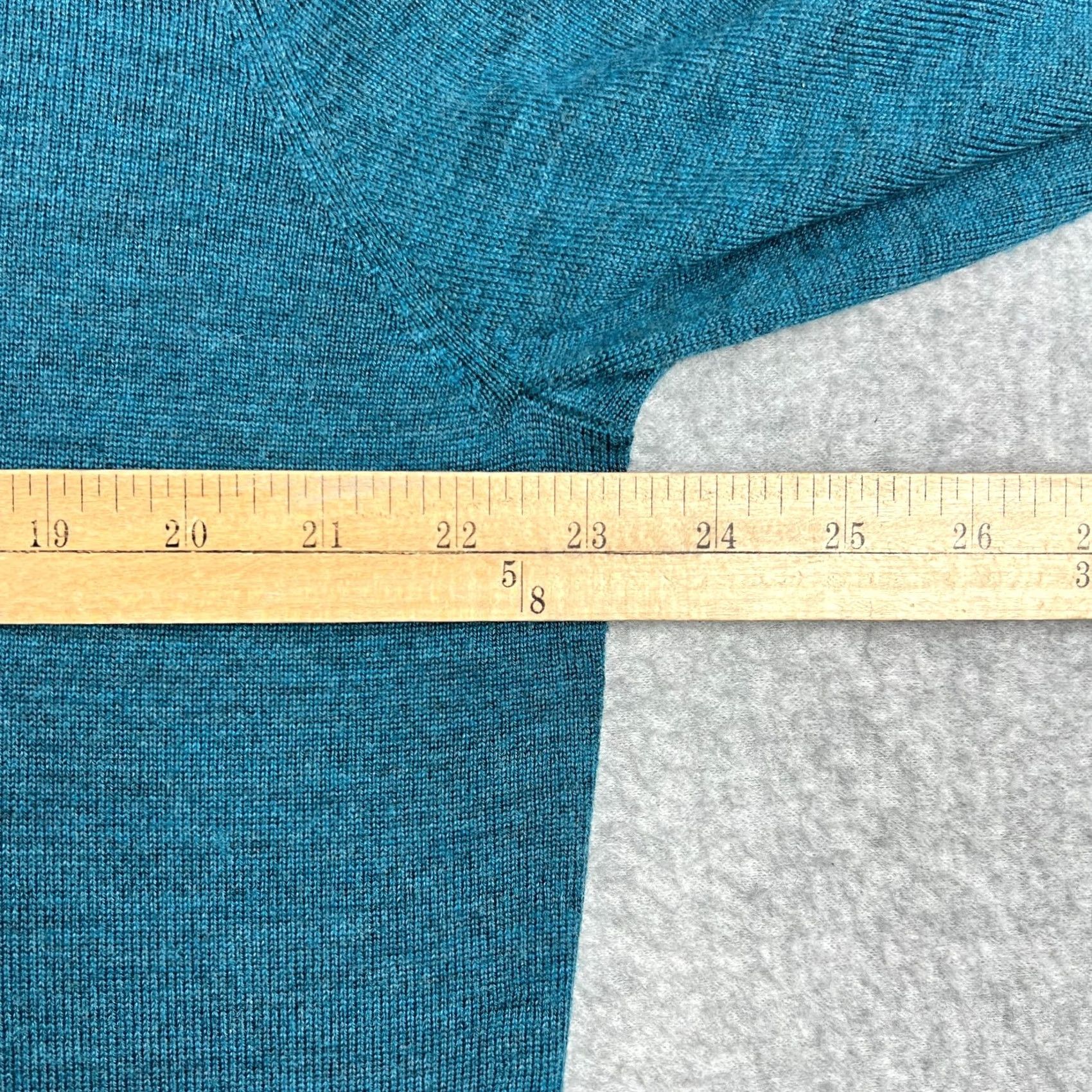 Jos. A. Bank Jos A Bank Sweater V-Neck Knit Pullover XL Men Blue Long Sleeve 100% Merino Wool Size US XL / EU 56 / 4 - 4 Thumbnail
