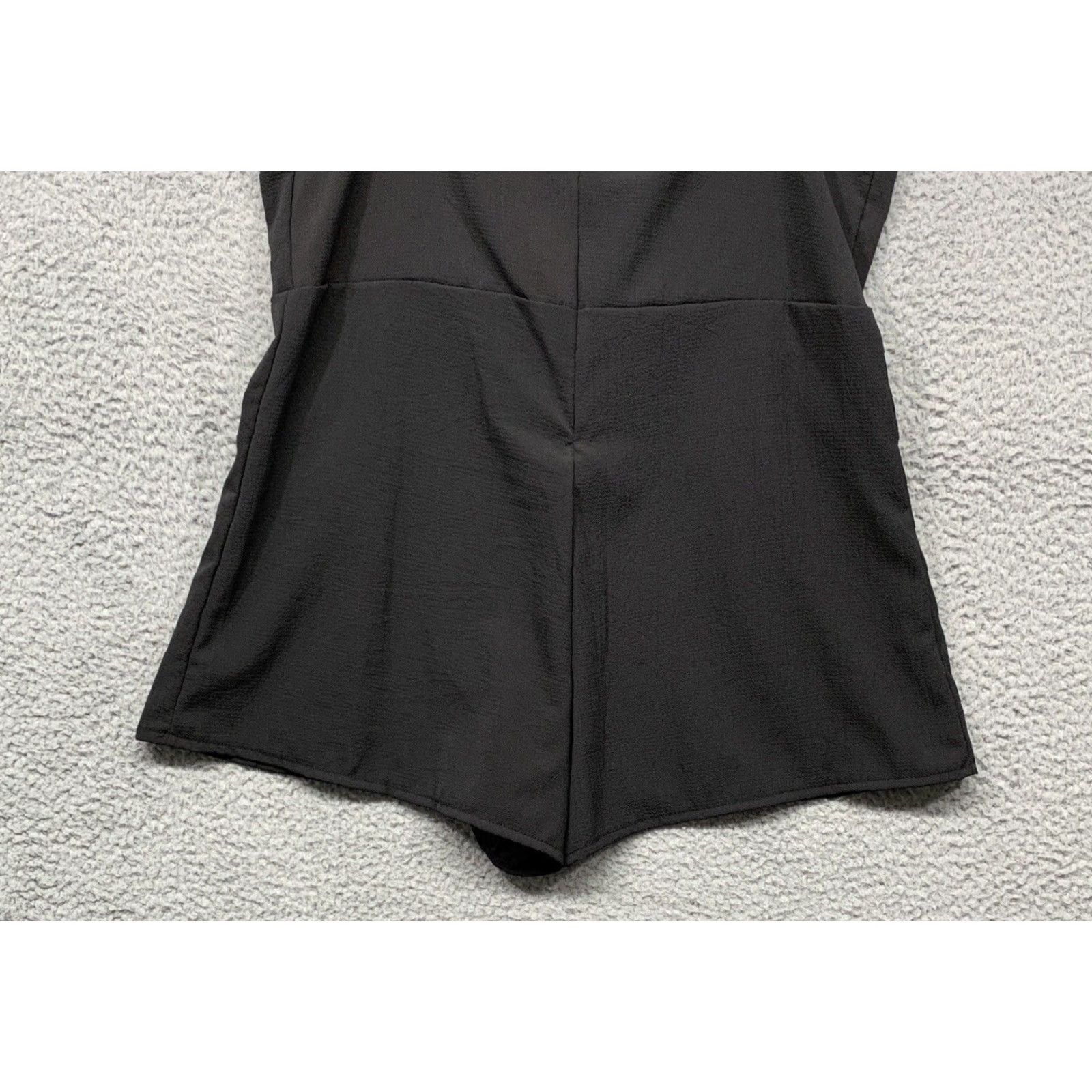 Vintage Women Romper XL Black Elastic Waist One-Piece Zipper & Back 6" | Vintage: No | Regular Fit | Sleeveless V-Neck Size 36" / US 14 / IT 50 - 5 Thumbnail