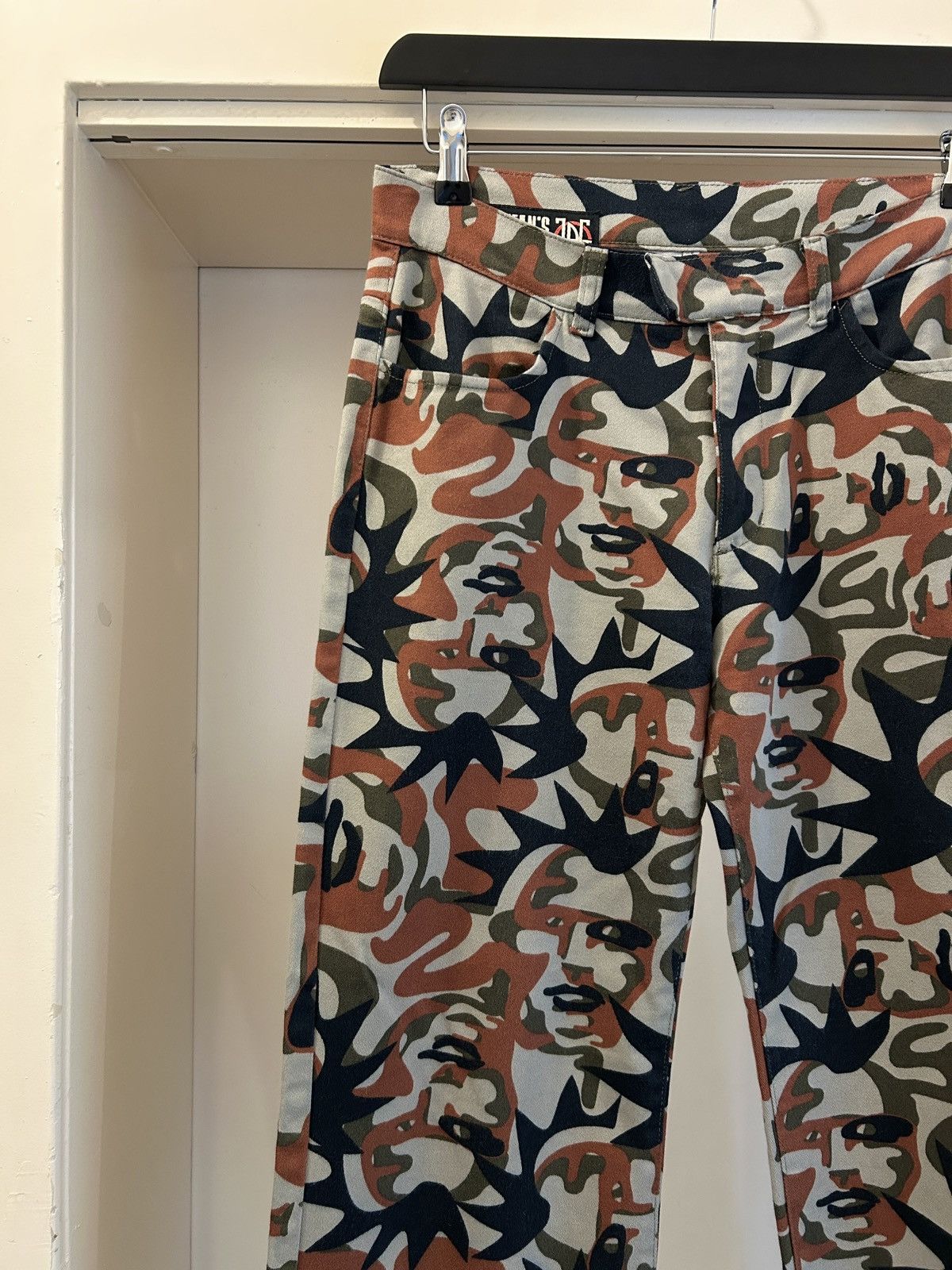 Jean Paul Gaultier Jean Paul Gaultier vintage punk faces camo wide leg pants Size US 30 / EU 46 - 4 Thumbnail