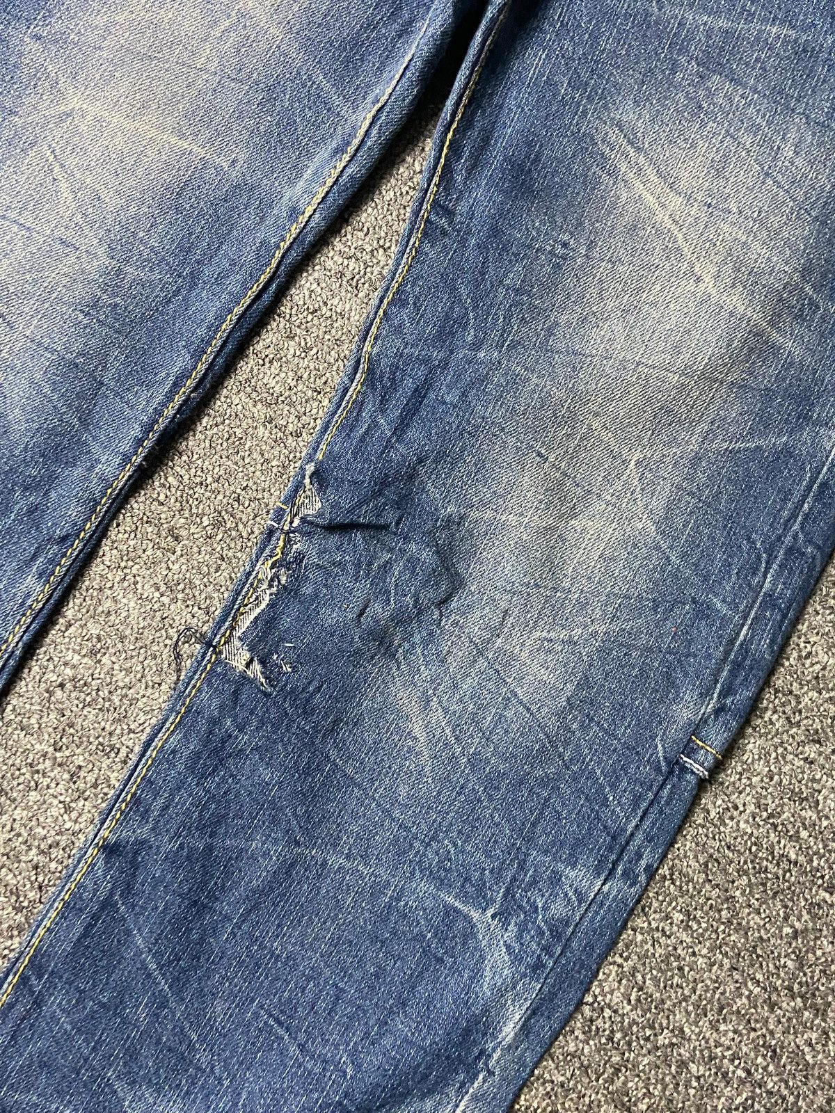 Japanese Brand BA-TSU STUDIO Brand Distressed Jeans (139) Size US 28 / EU 44 - 8 Thumbnail