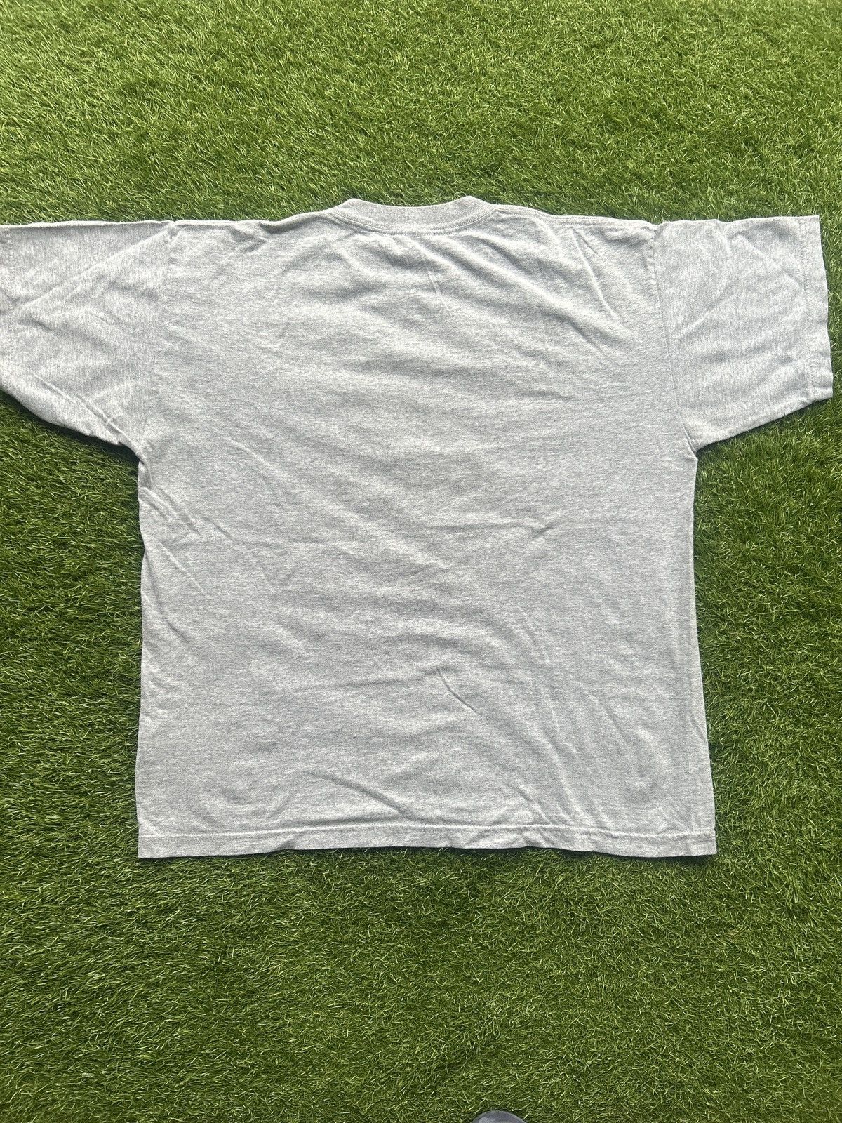 Vintage Vintage 90’s University of Wisconsin T-Shirt Size US XL / EU 56 / 4 - 4 Thumbnail