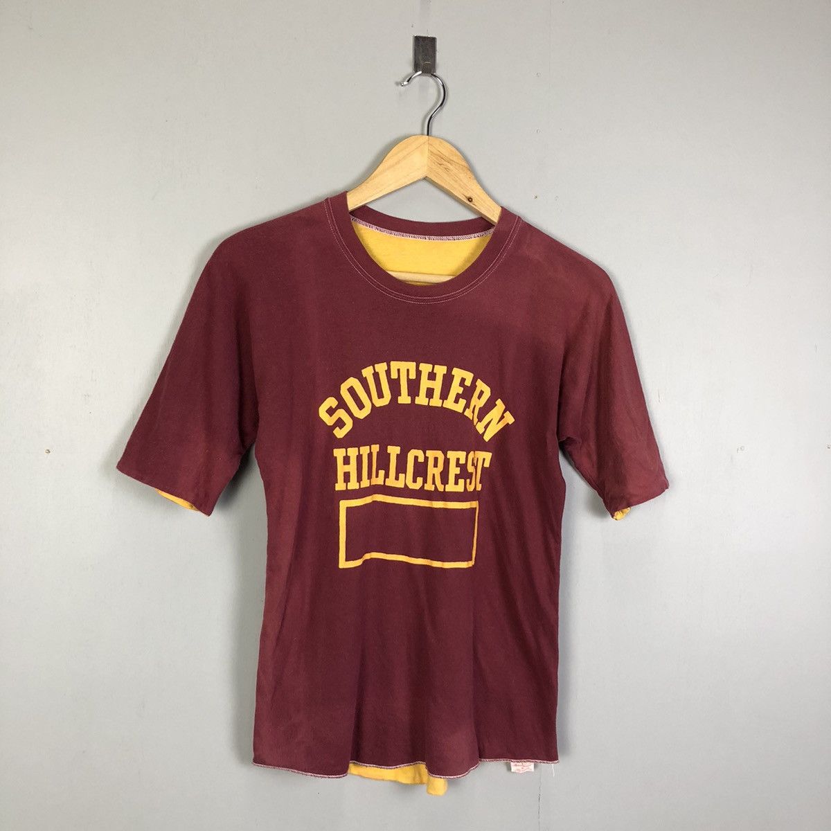 If Six Was Nine Vintage 90s Faded McCoy Sportwear Tshirt Size US S / EU 44-46 / 1 - 2 Thumbnail